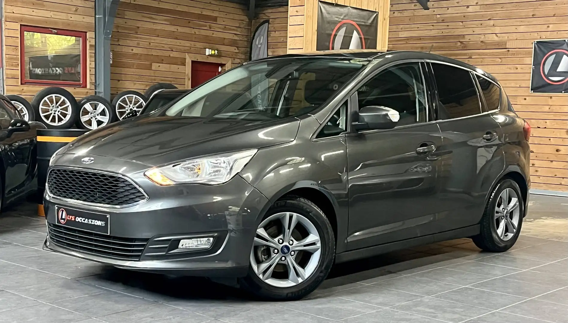 Ford C-Max II 1.5 TDCi 120ch Stop\u0026amp;Start  Business Gris - 1