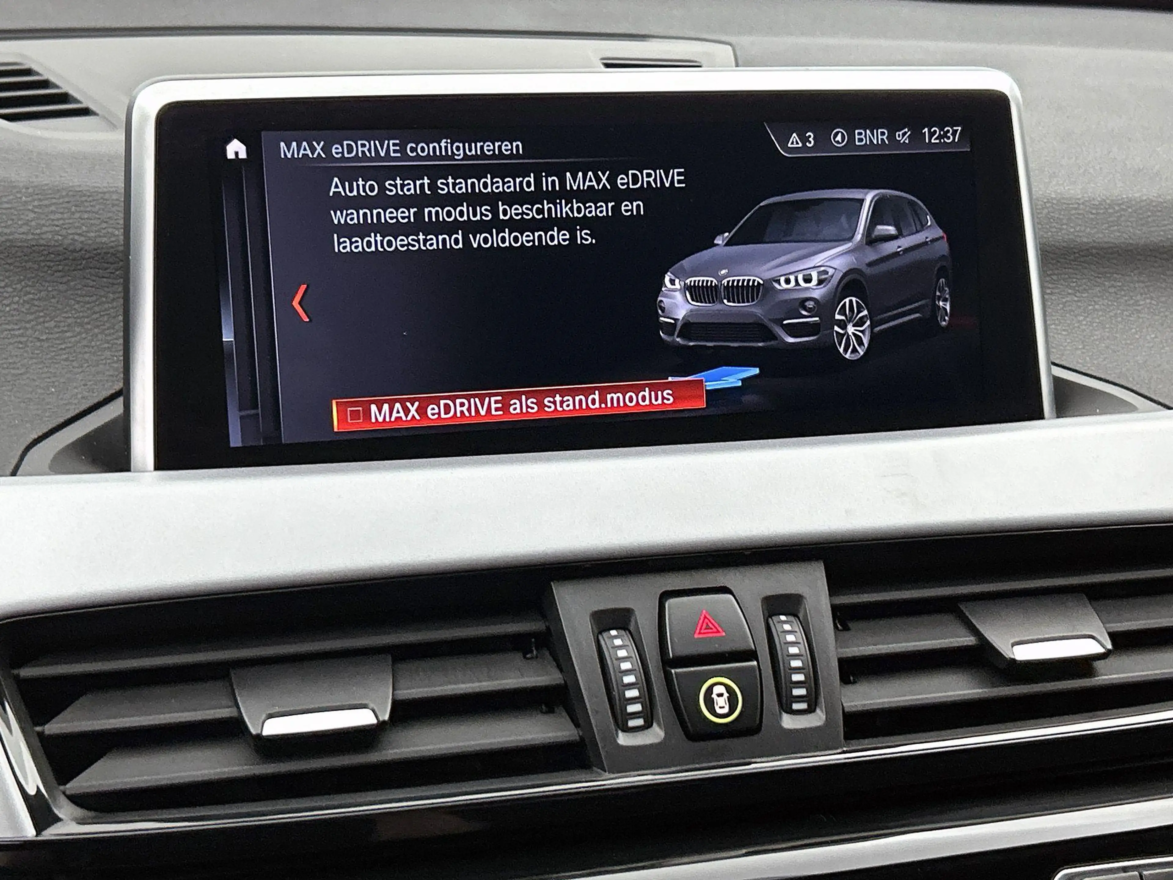 BMW X1 xDrive25e Executive | Navigatie | Climate control — photo 14
