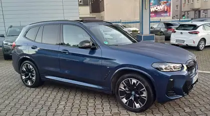 Annonce voiture d'occasion BMW iX3 - CARADIZE