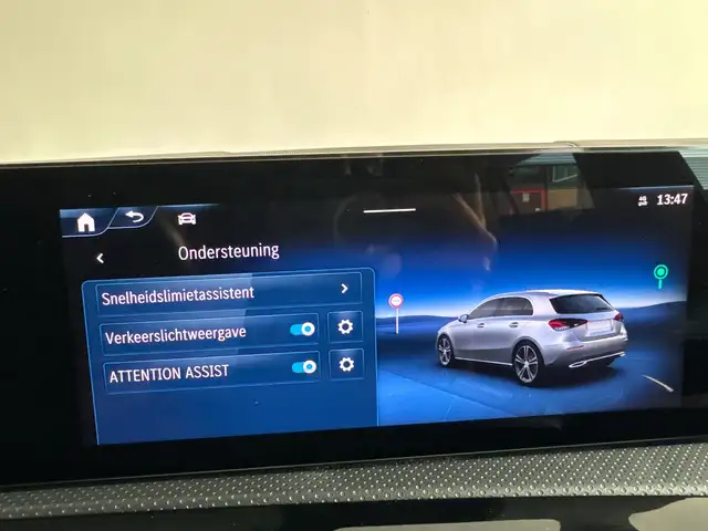 Mercedes-Benz A-Class view 23