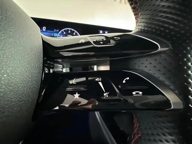 Mercedes-Benz A-Class view 13