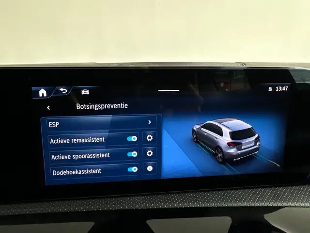 Mercedes-Benz A-Class view 22