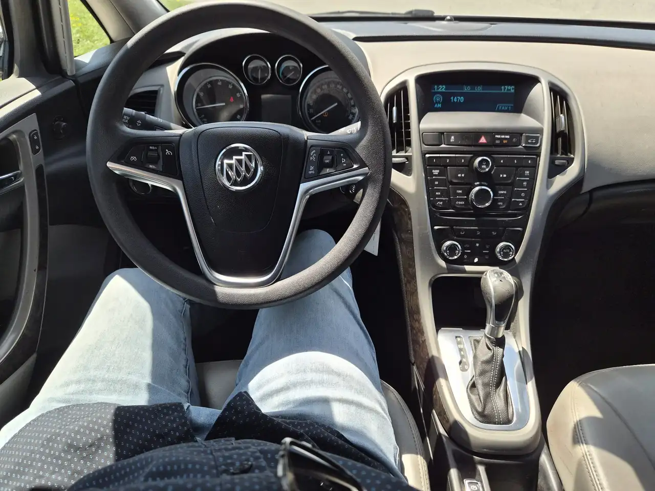 Buick Verano снимка Buick Verano