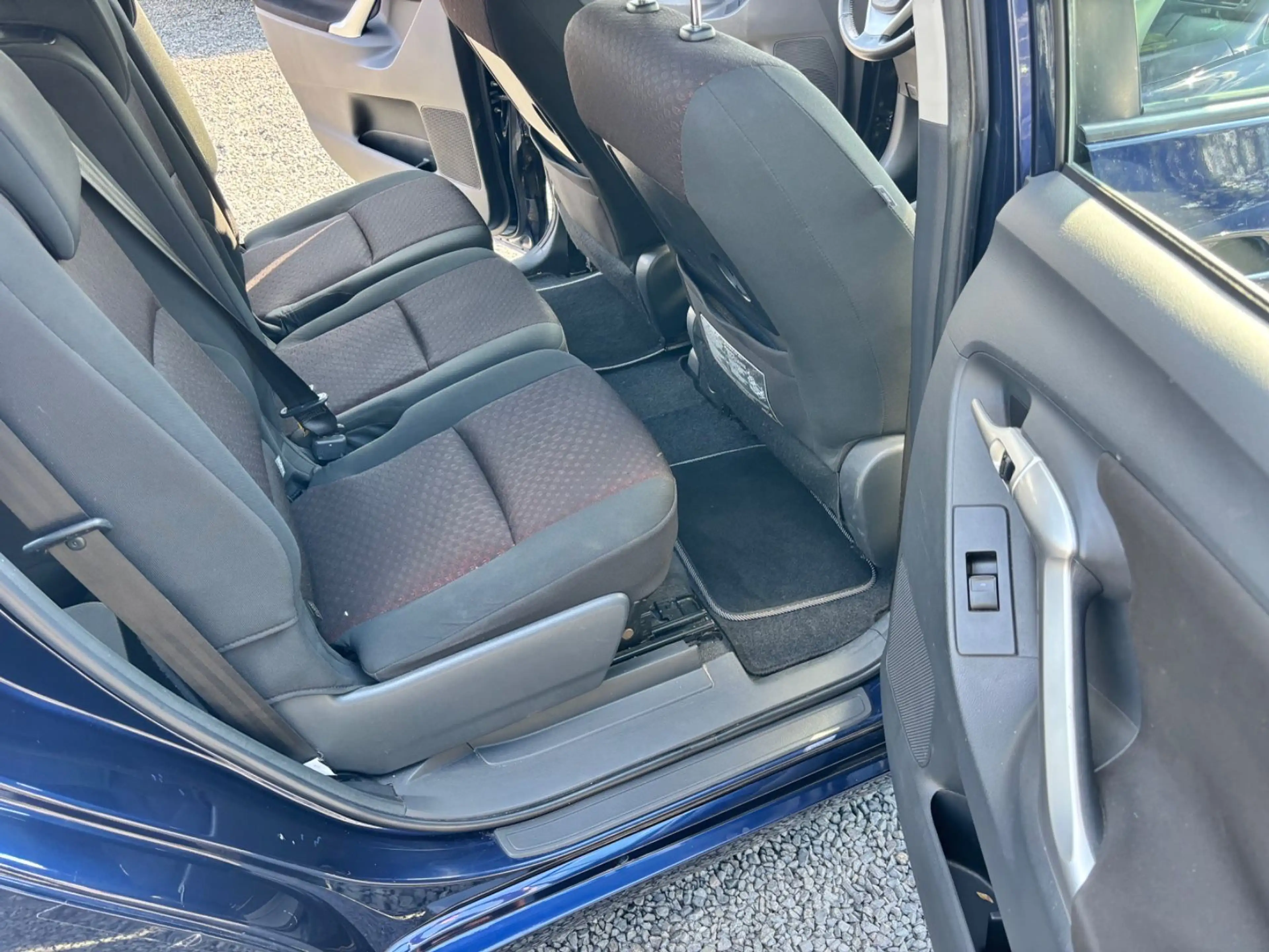 Toyota Verso Edition — photo 14