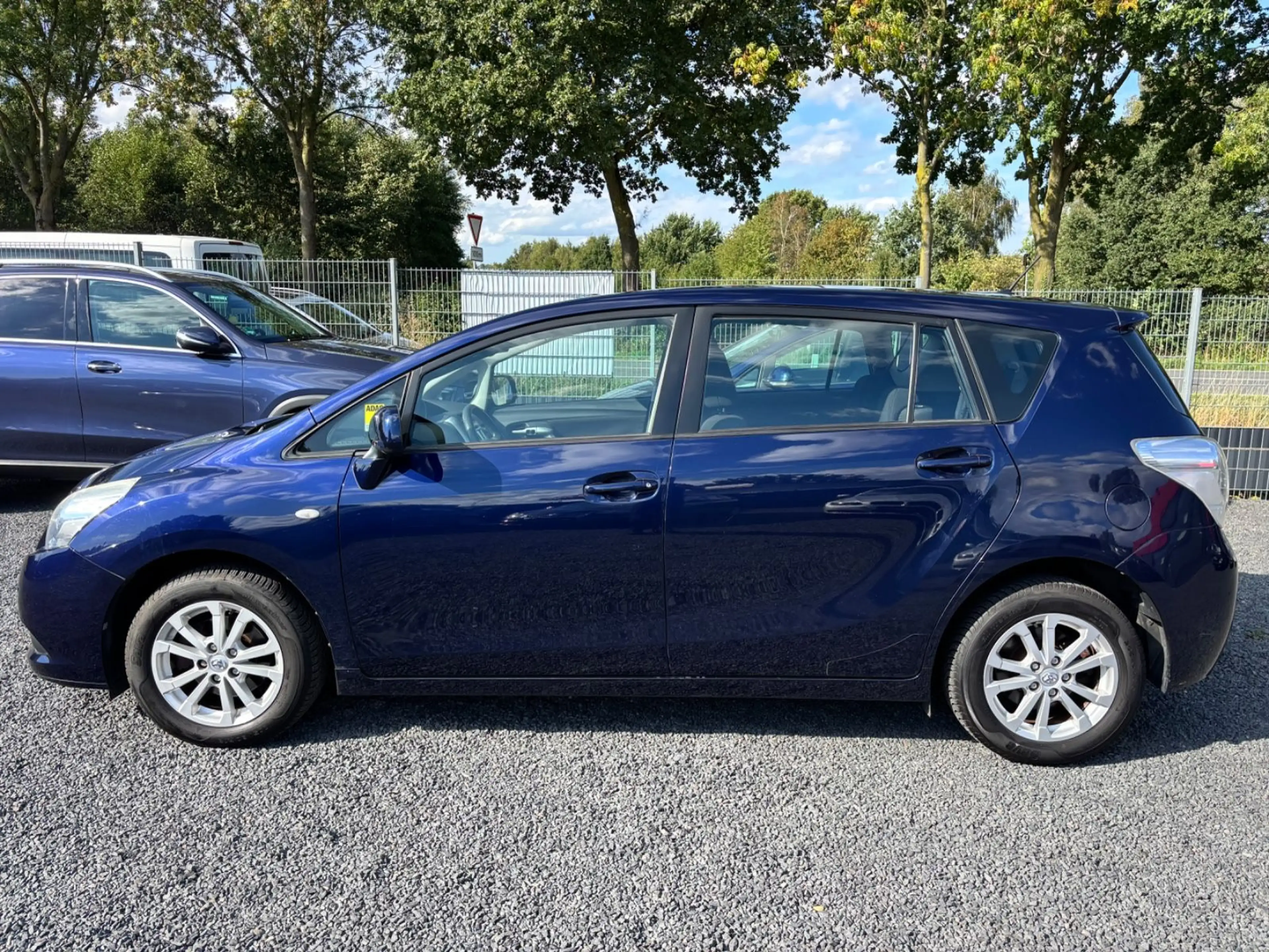 Toyota Verso Edition — photo 8