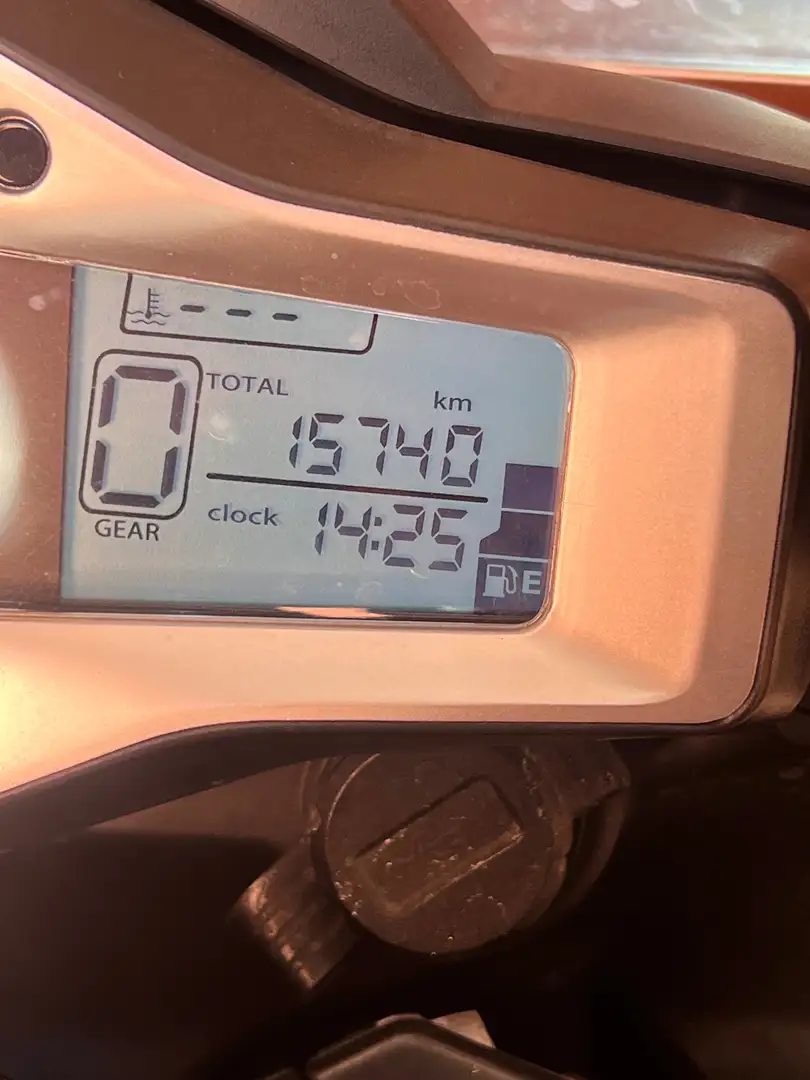 CFMOTO 650 MT Wit - 2