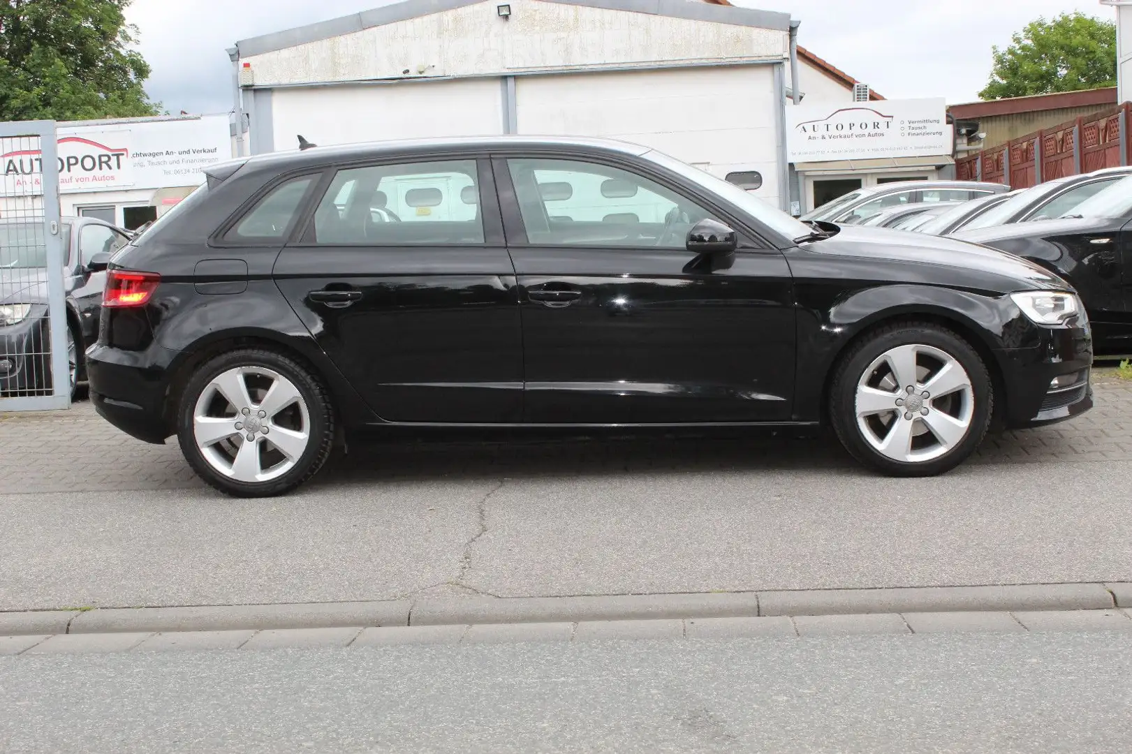 Audi A3 Sportback ambition Schwarz - 2