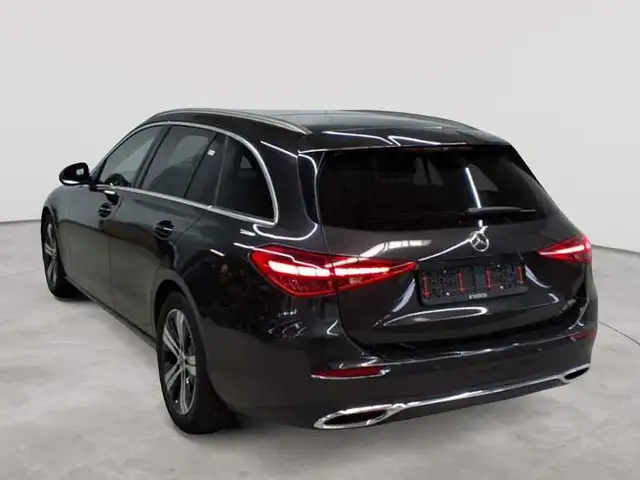 Mercedes-Benz C-Class view 5