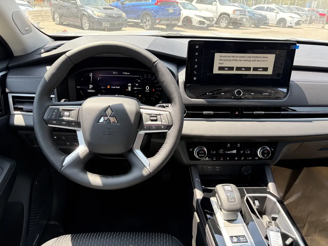 Mitsubishi Outlander снимка Mitsubishi Outlander