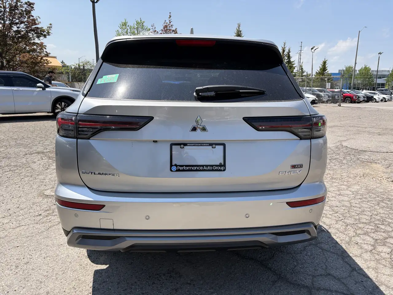 Mitsubishi Outlander снимка Mitsubishi Outlander