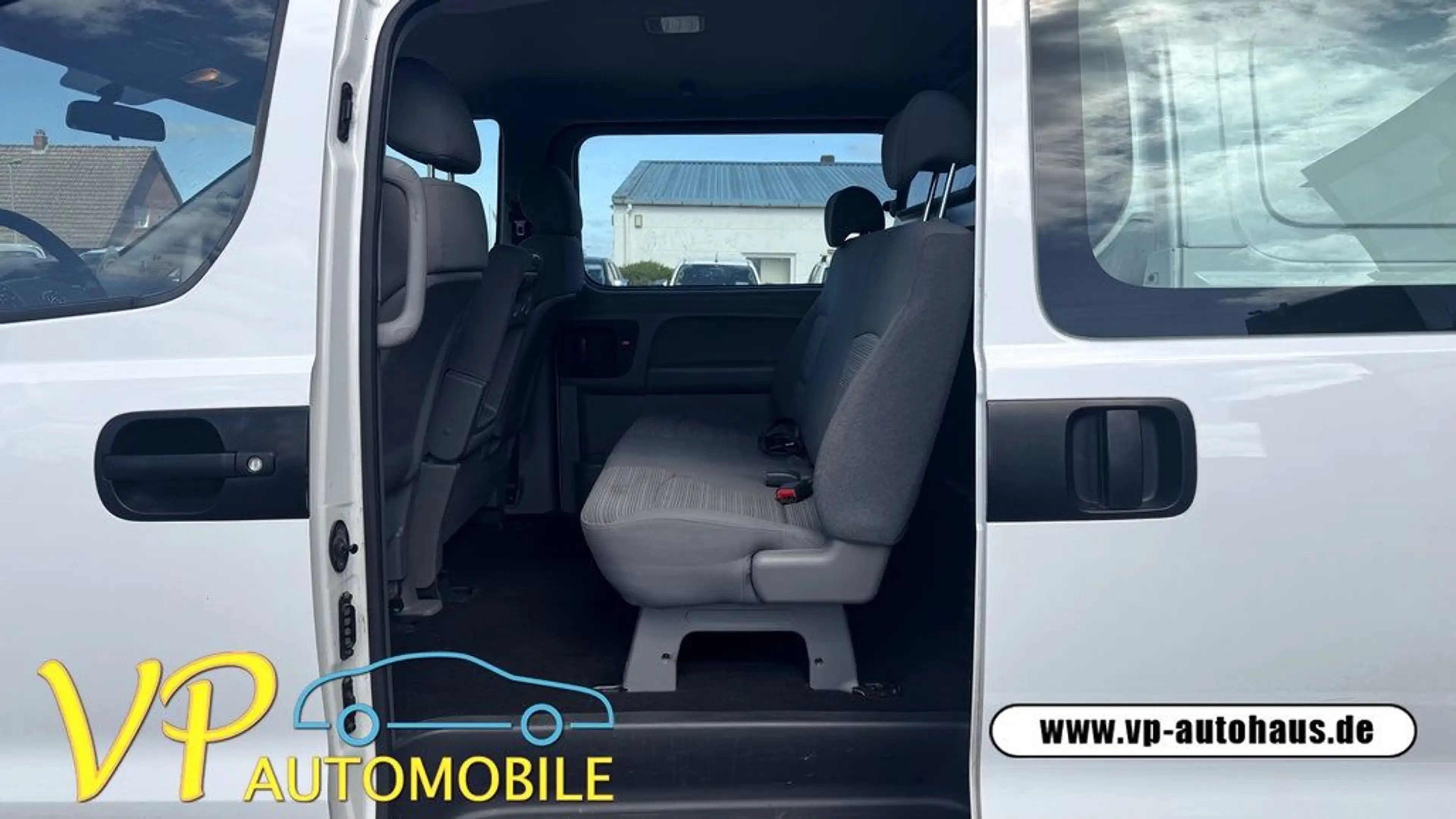 Hyundai H-1 — photo 10