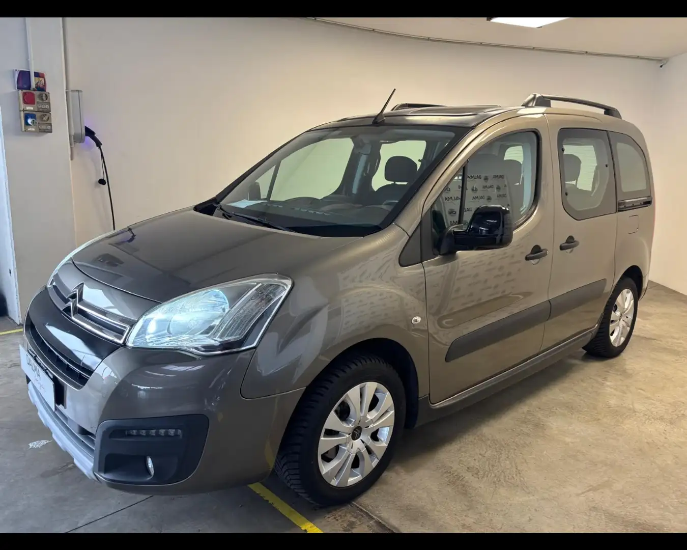 Citroen Berlingo Multispace 1.6 BlueHDi XTR Beige - 1