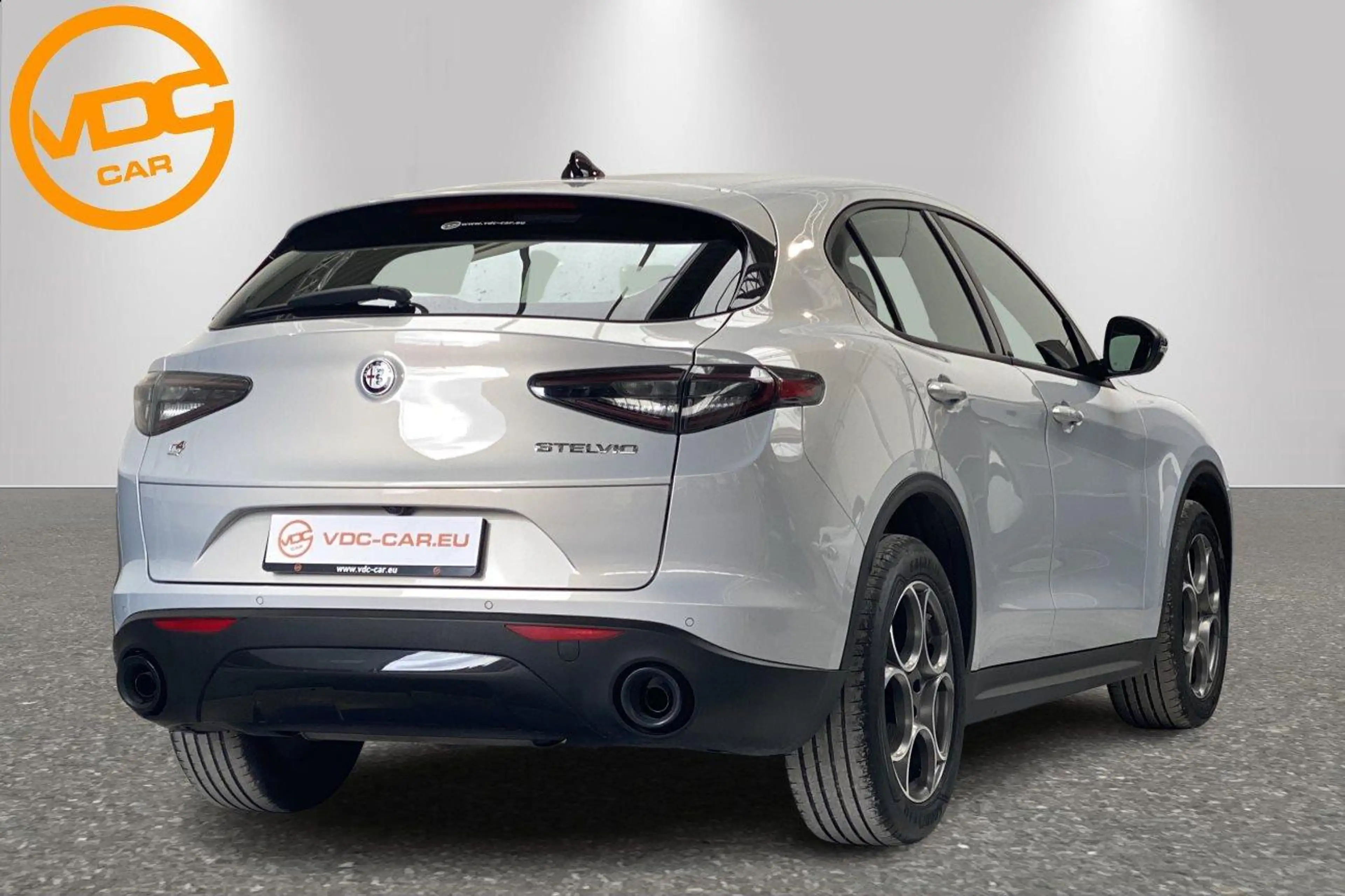 Alfa Romeo Stelvio Sprint Q4 - 280 PK — photo 3