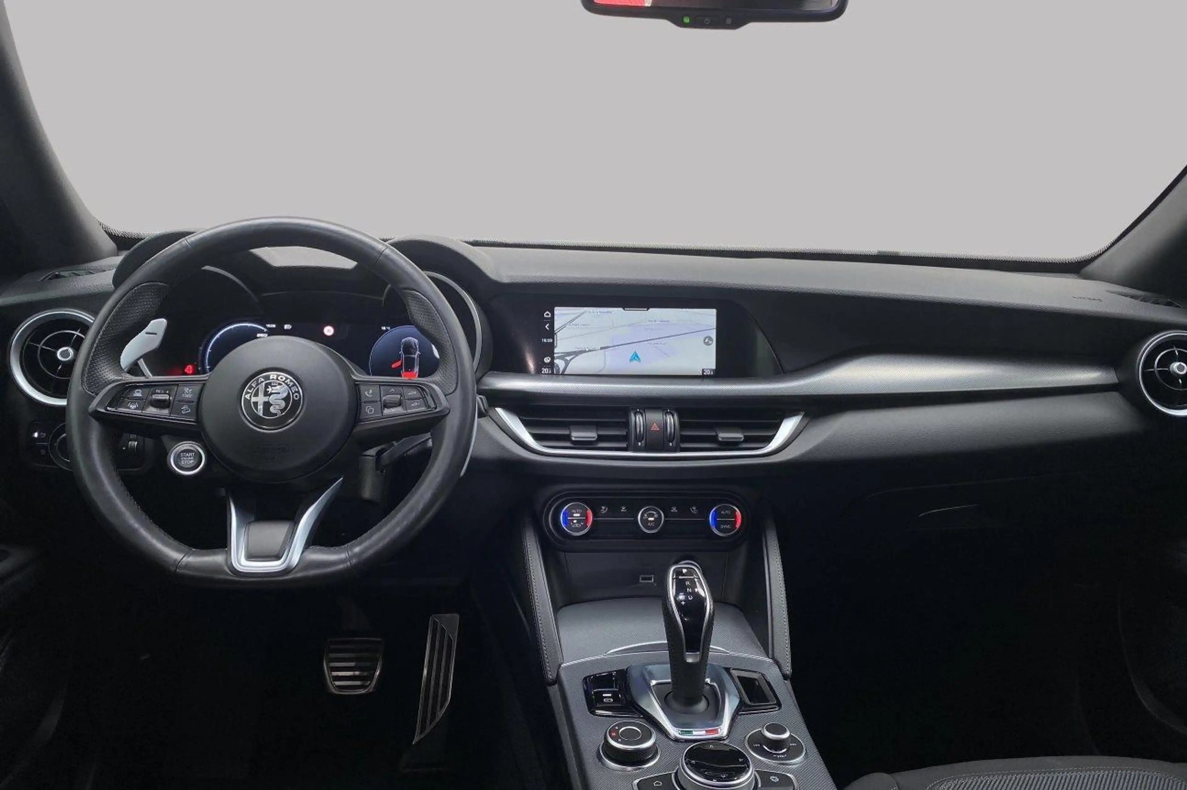 Alfa Romeo Stelvio Sprint Q4 - 280 PK — photo 11