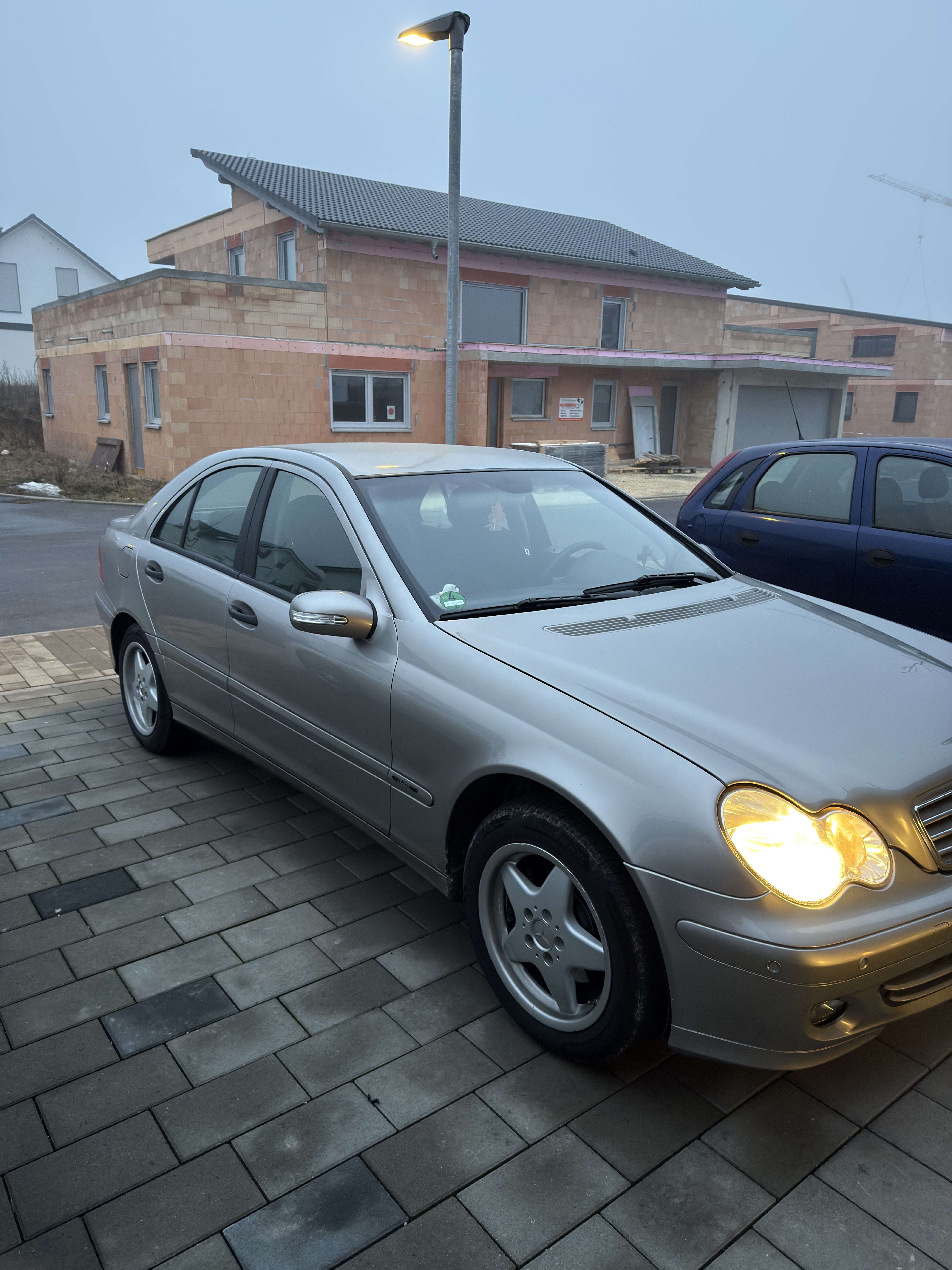 Second hand Mercedes Benz C-Class 180