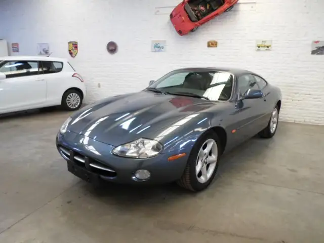 Jaguar XK8 4.0i V8 32v  //  Prête a immatriculer !