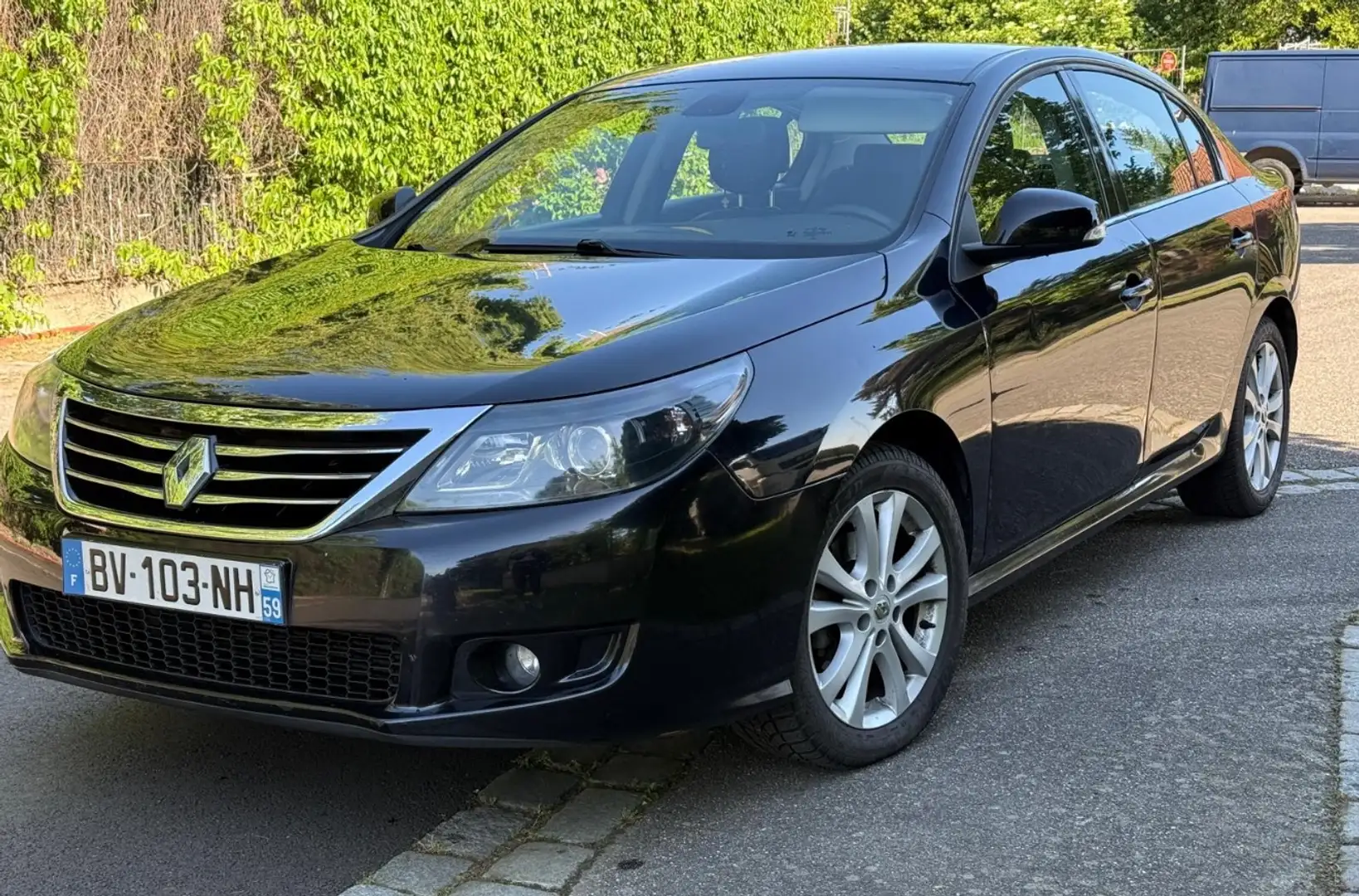 Renault Latitude Latitude dCi 150 FAP Initiale Noir - 1