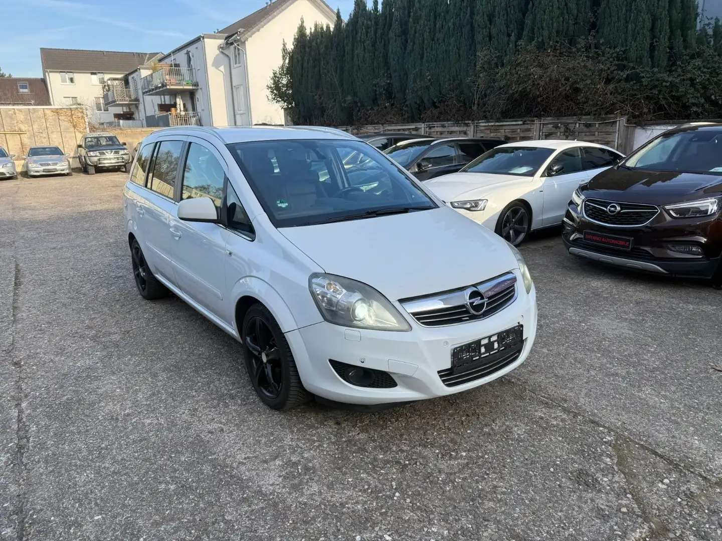 Opel Zafira B Innovation "110 Jahre"*Navi*Xen*7 Sitze Weiß - 2