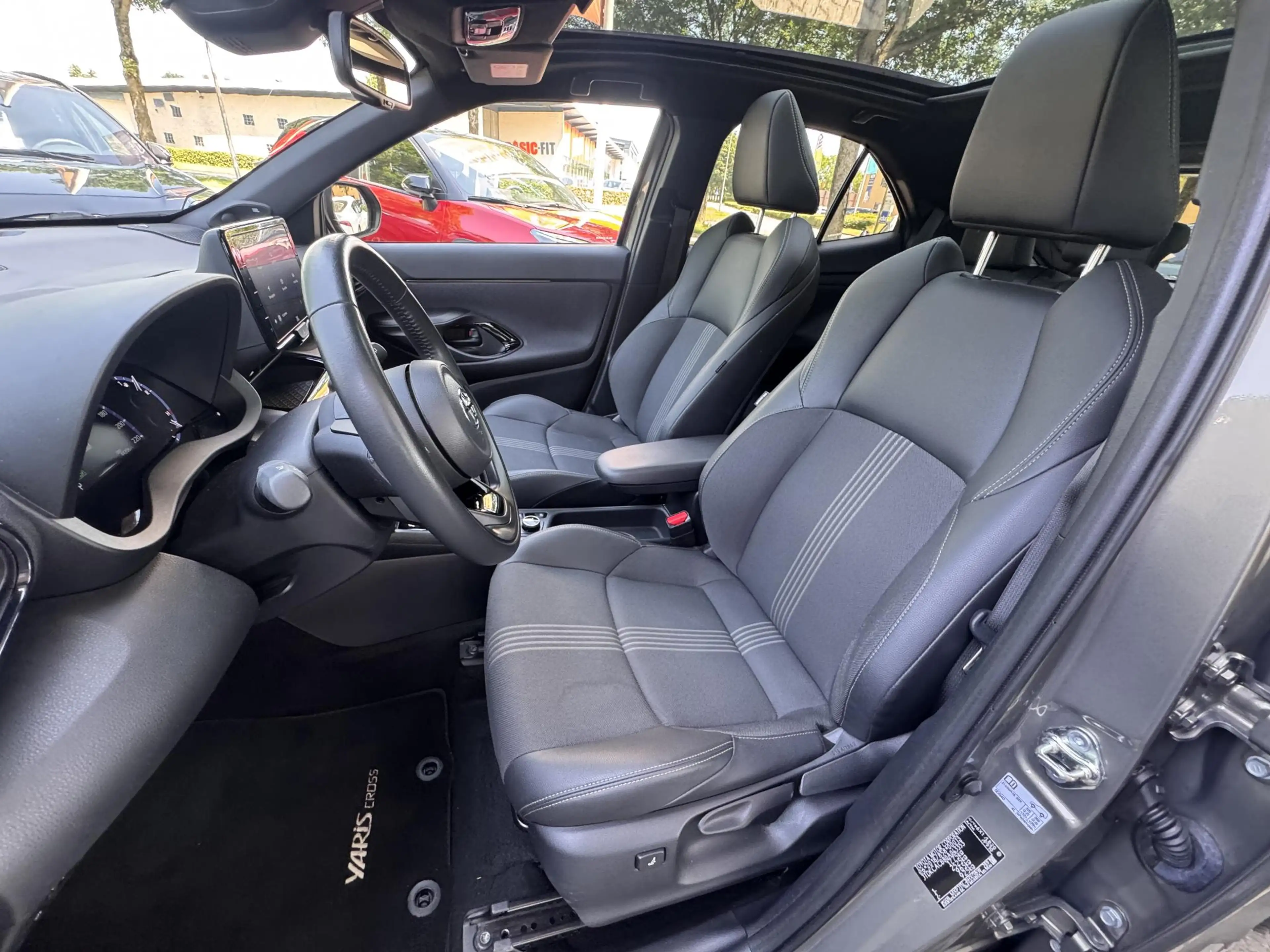 Toyota Yaris Cross 1.5 Hybrid Adventure Panoramadak Trekhaak JBL — photo 4
