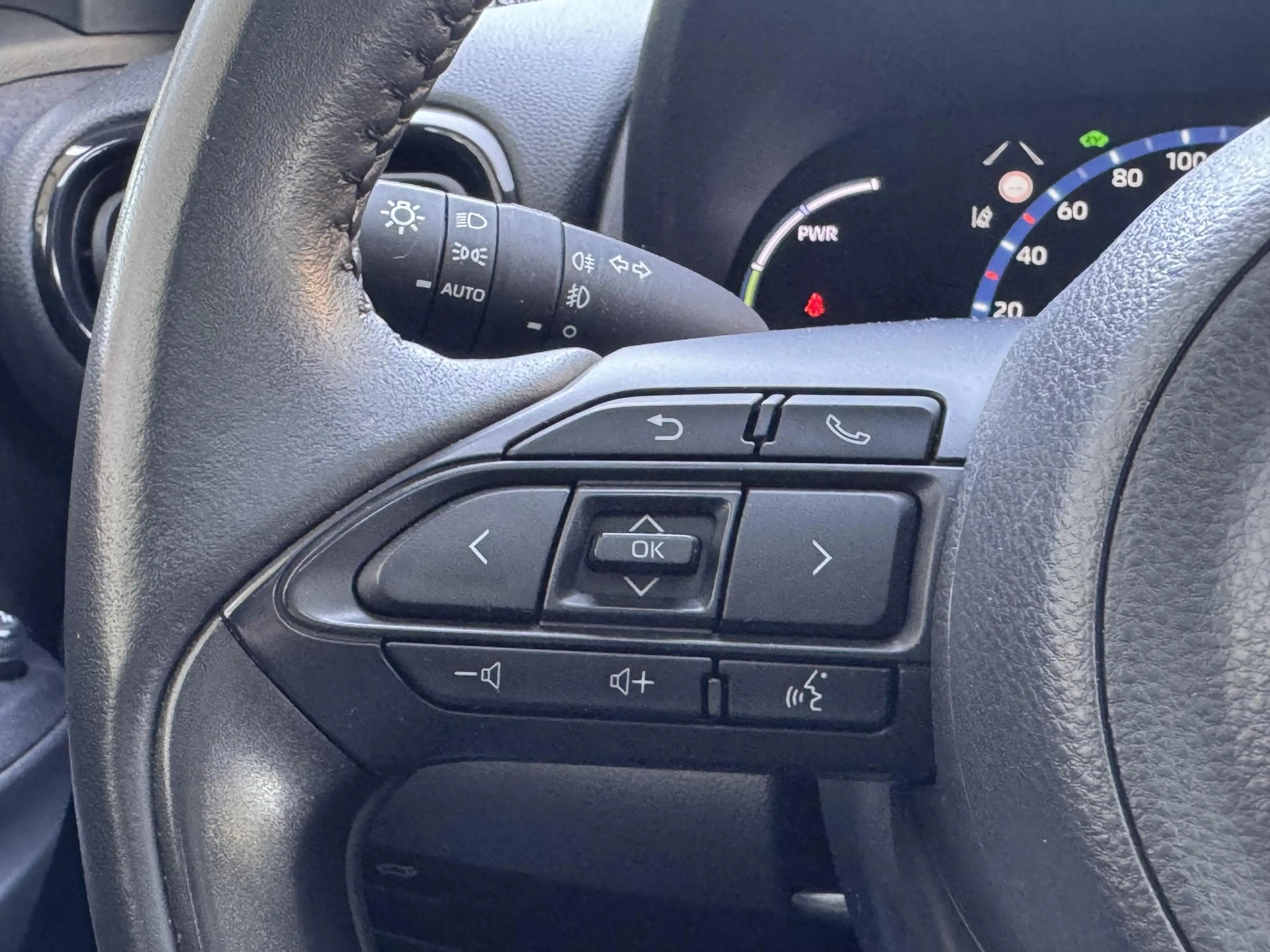 Toyota Yaris Cross 1.5 Hybrid Adventure Panoramadak Trekhaak JBL — photo 23