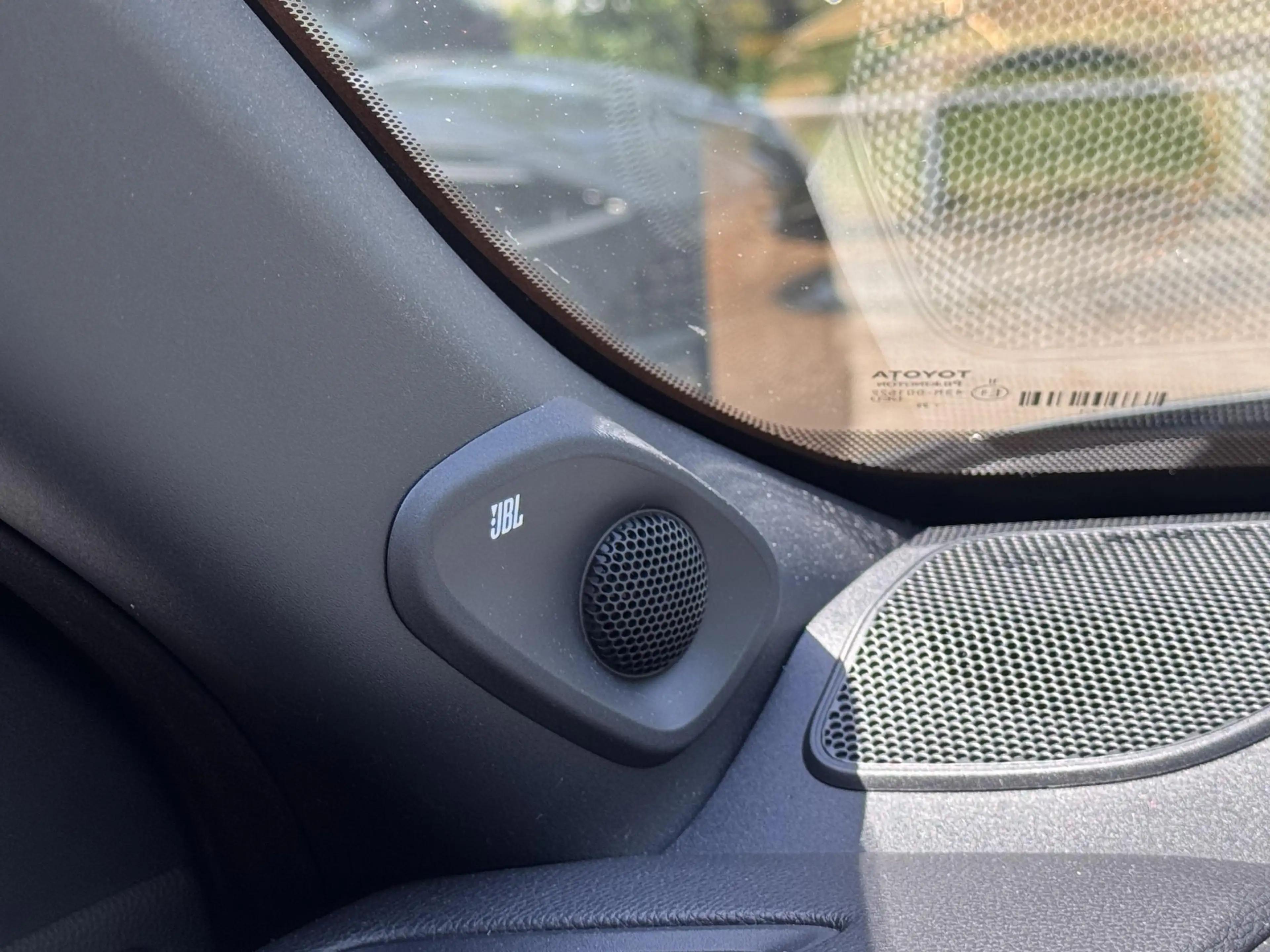 Toyota Yaris Cross 1.5 Hybrid Adventure Panoramadak Trekhaak JBL — photo 30