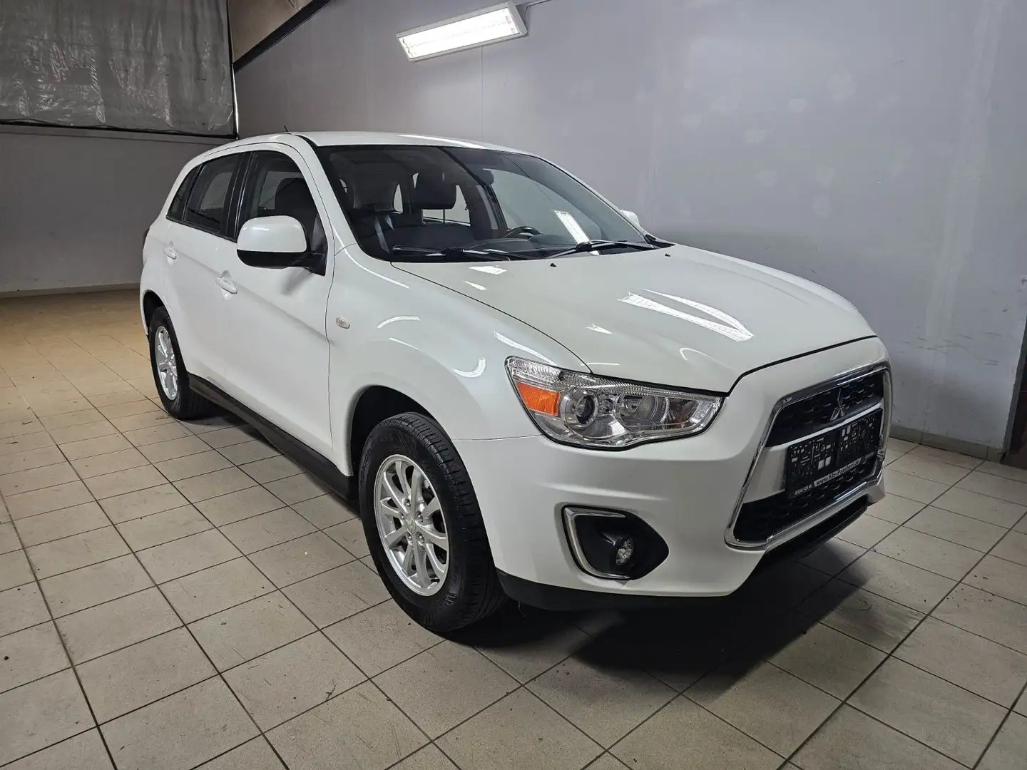 Mitsubishi ASX Invite 4WD Blanc - 1