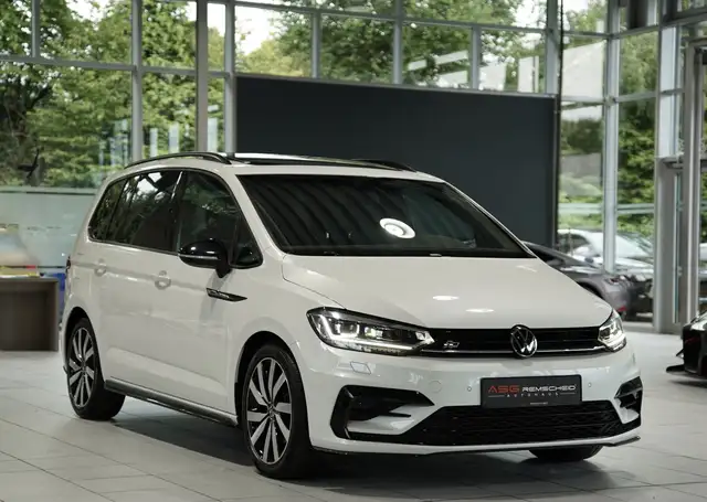 Volkswagen Touran view 6