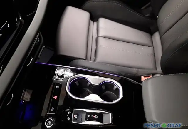Audi A6 view 8