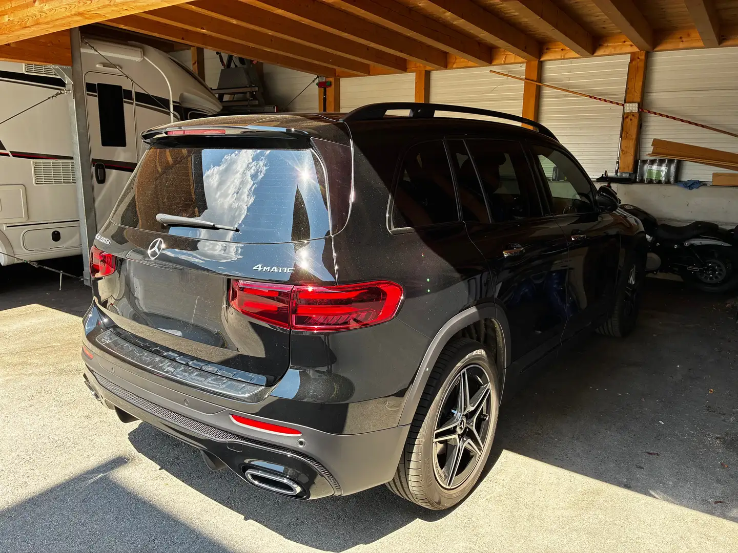 Mercedes-Benz GLB 200 GLB 200d 4matic Entry Österreich-Edition Aut. Entry Österreich-Edition Schwarz - 2