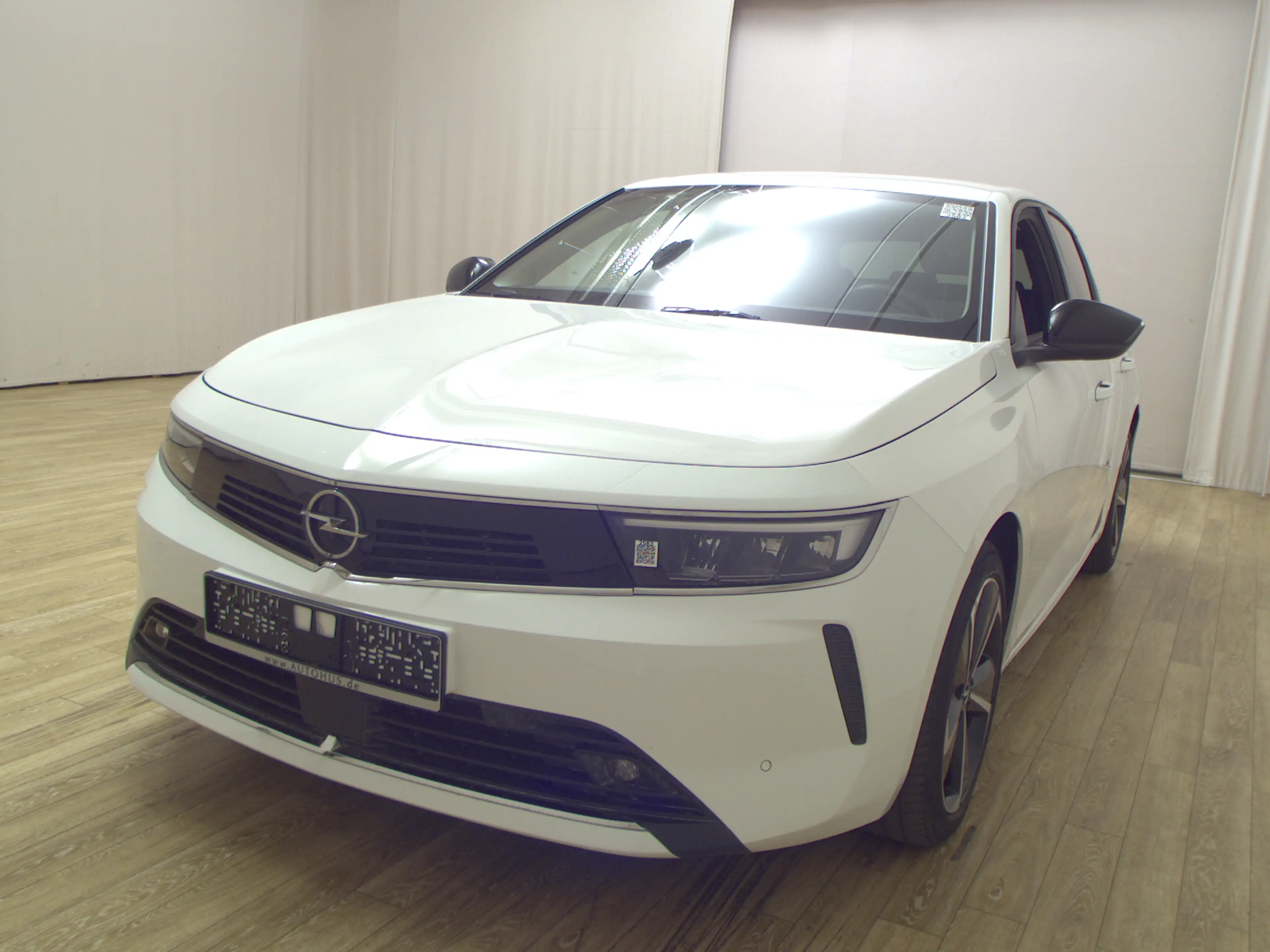 Opel Astra 1.5 D Business Elegance Navi LED AHK RFK — photo 2