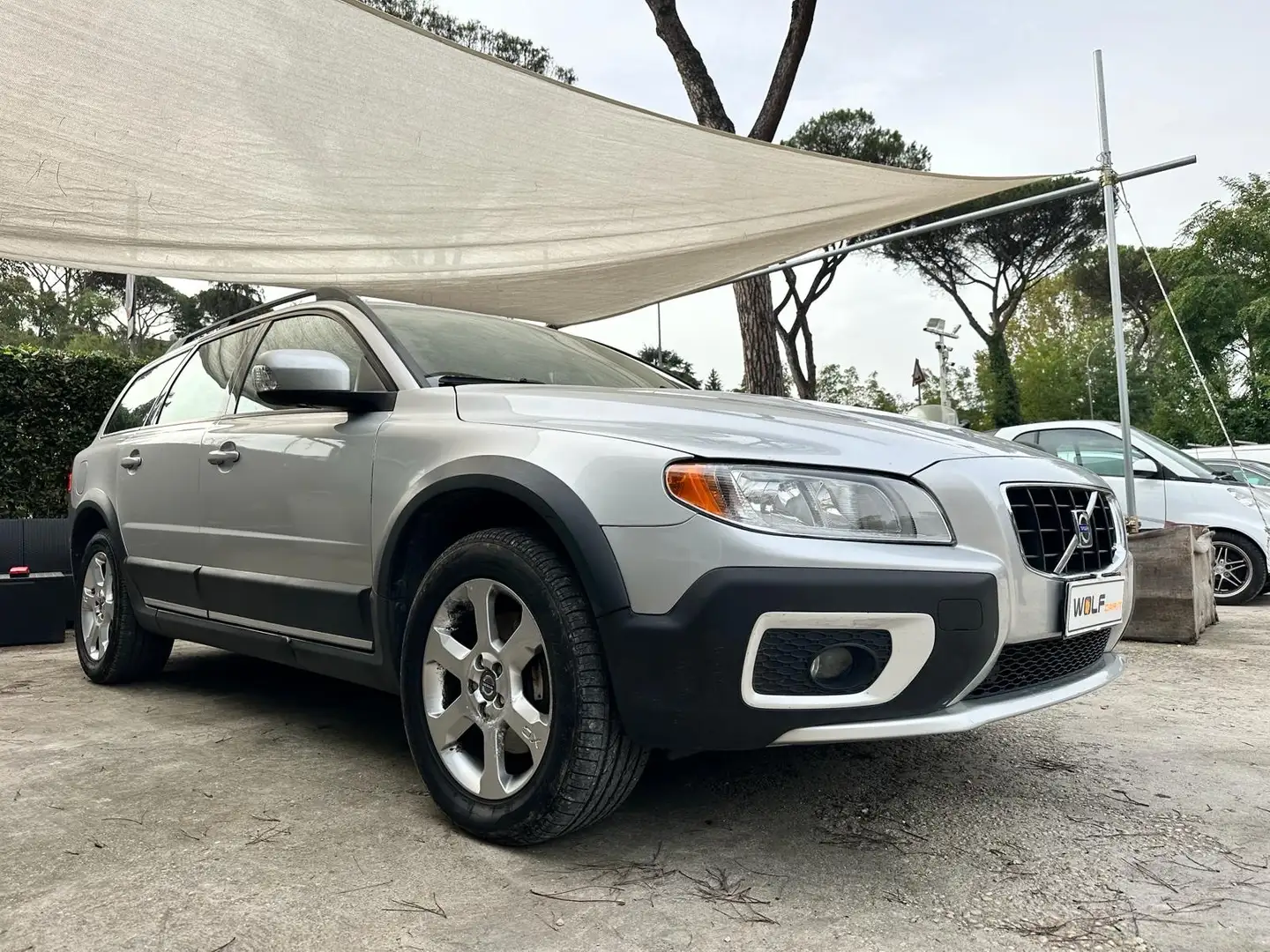 Volvo XC70 Gümüş rengi - 1