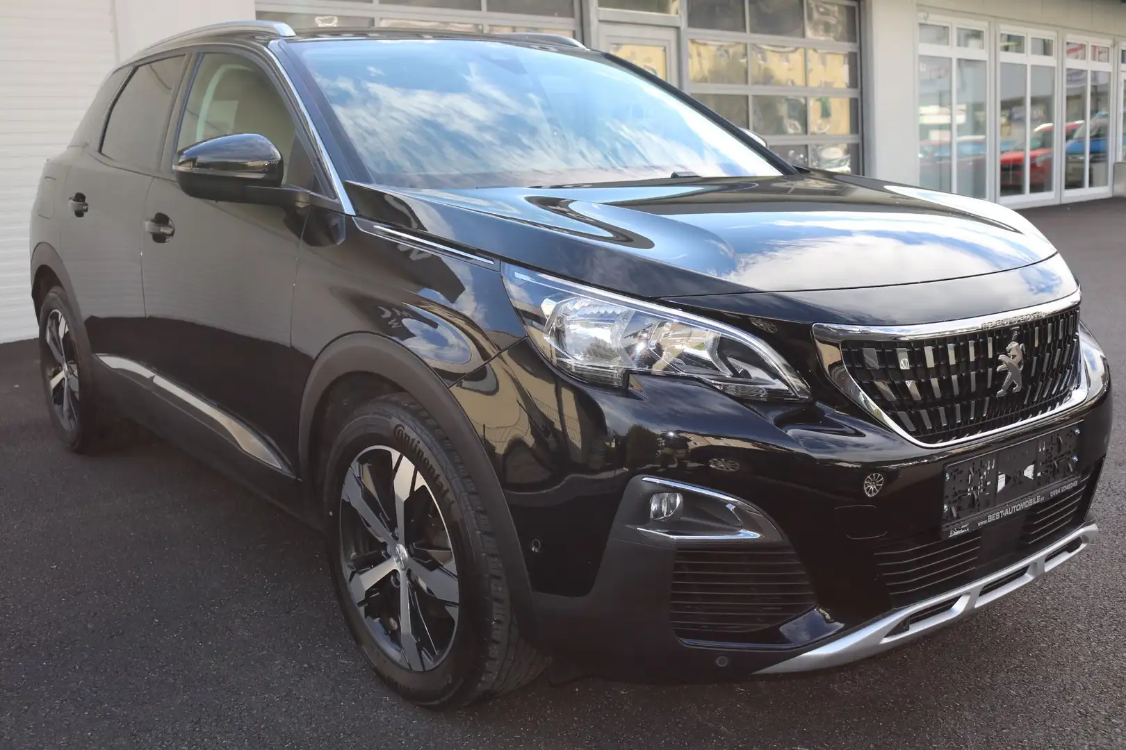 Peugeot 3008 1,2 PureTech 130 S&S GT Line Schwarz - 2