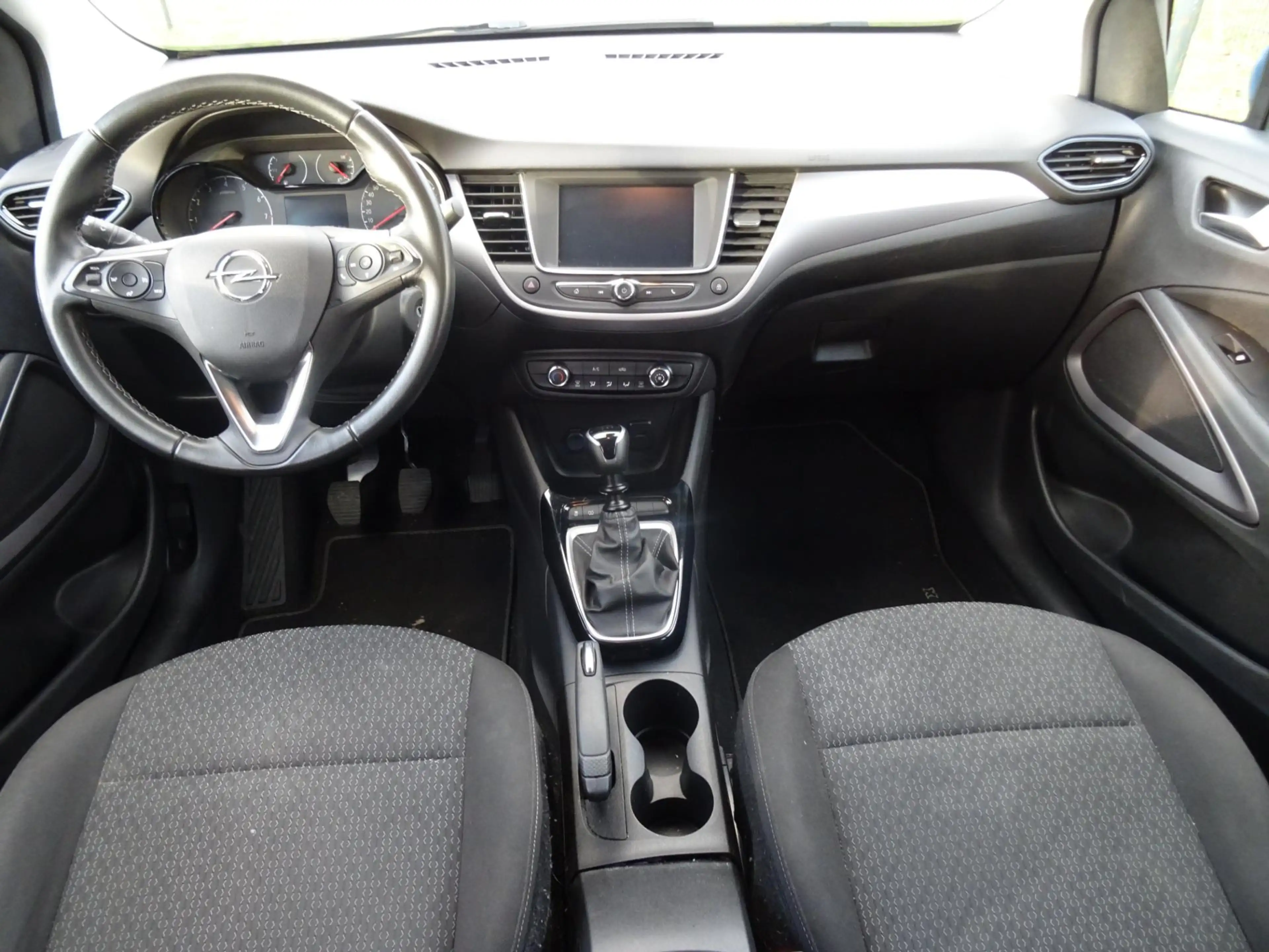 Opel Crossland X 1.2 Turbo Edition — photo 11