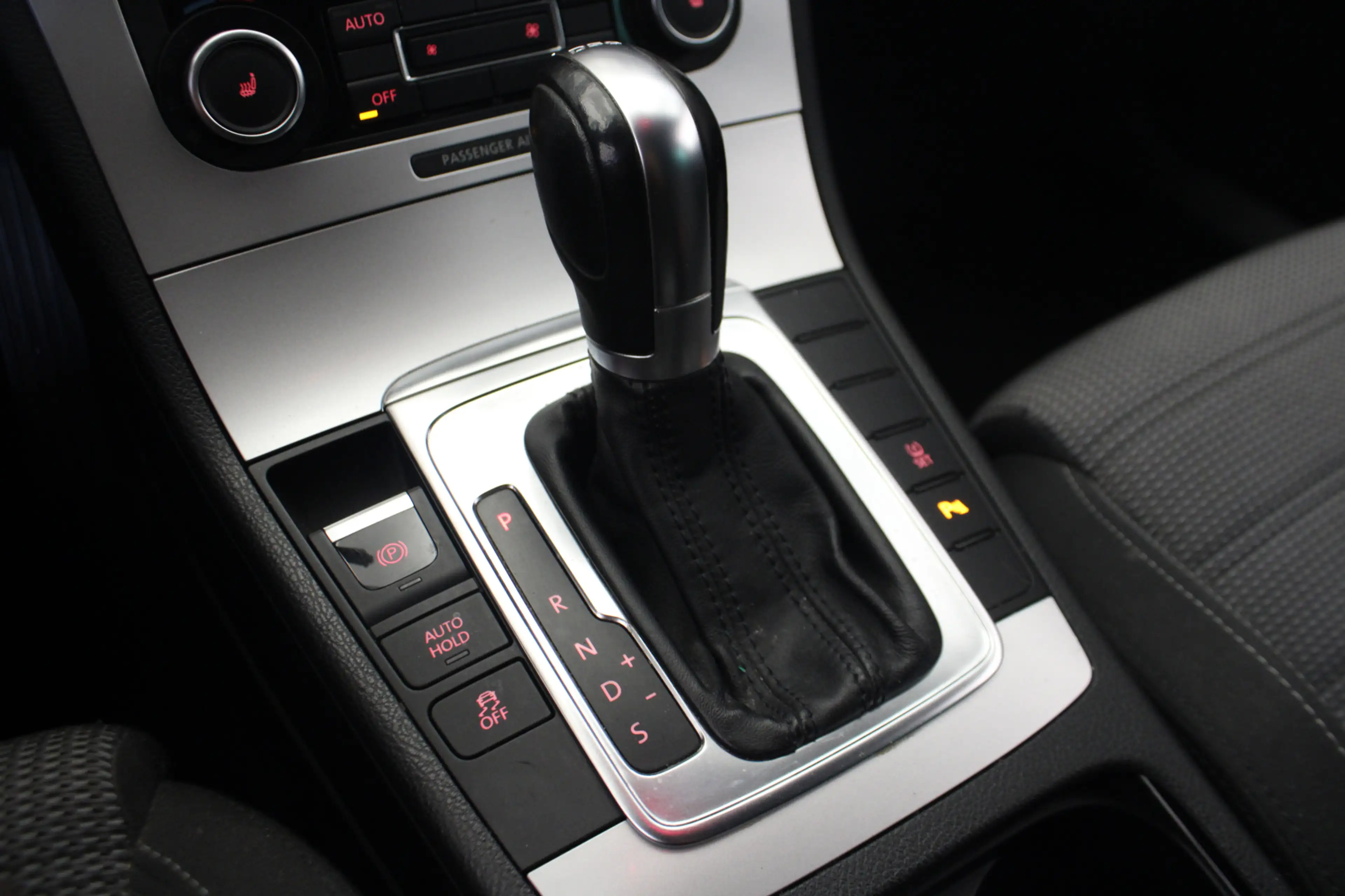 Volkswagen Passat CC 1.8 TSI 5p. |Navi|DSG| — photo 14