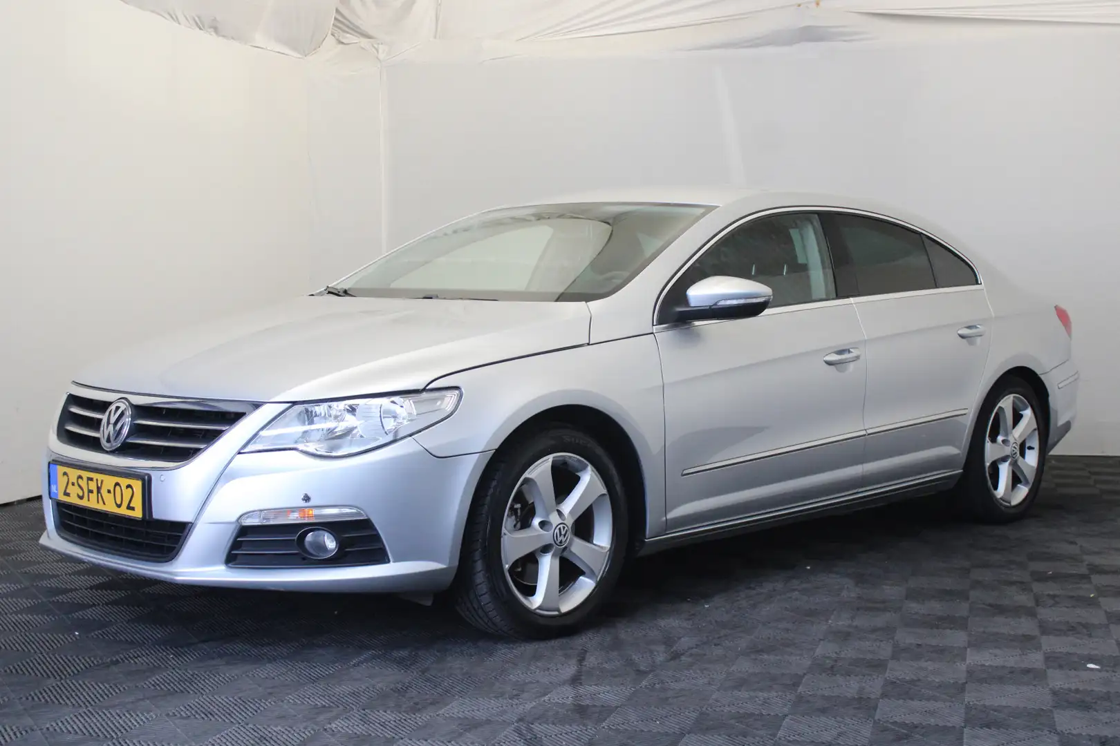 Volkswagen Passat CC 1.8 TSI 5p. |Navi|DSG| Grau - 1