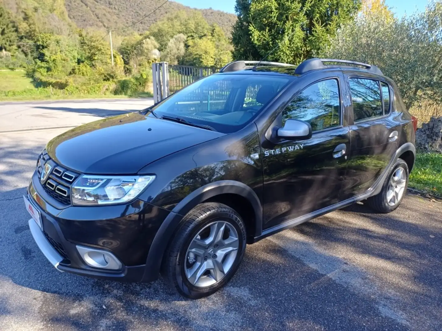 Dacia Sandero 0.9 tce Wow turbo Gpl s&s 90cv my18 Grigio - 2