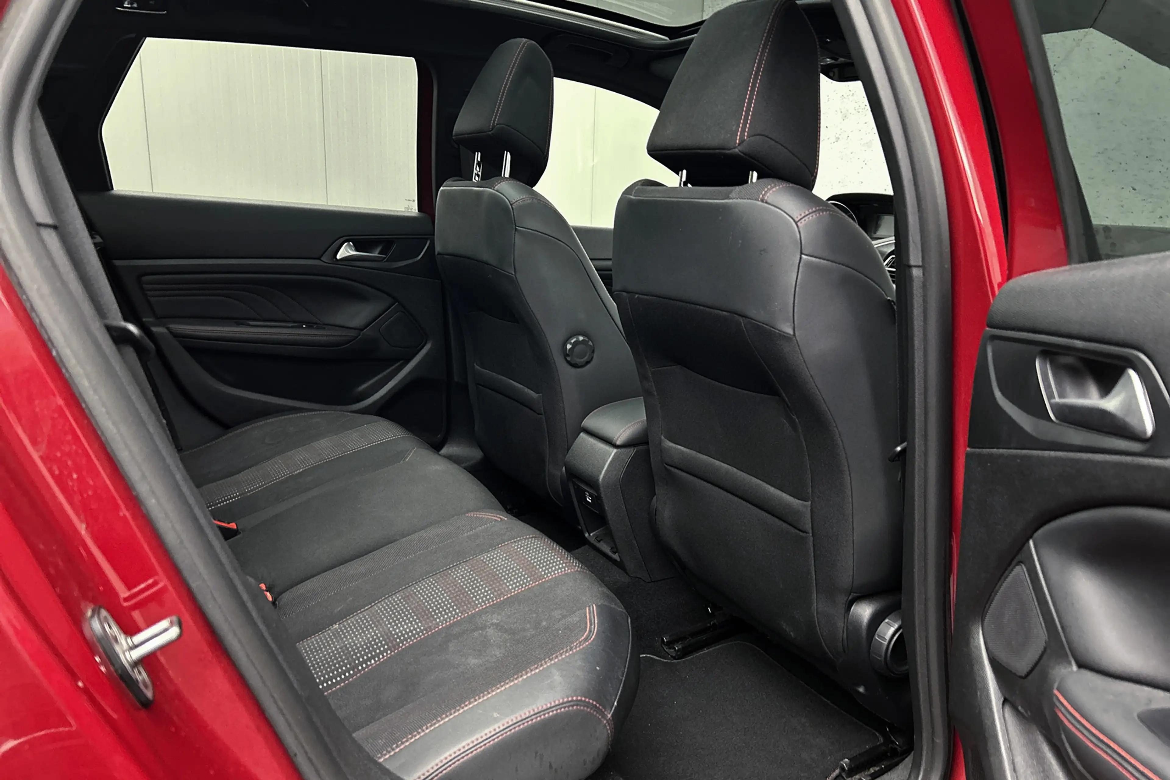 Peugeot 308 SW 1.2 PureTech GT-line | Panoramadak | Trekhaak | — photo 15