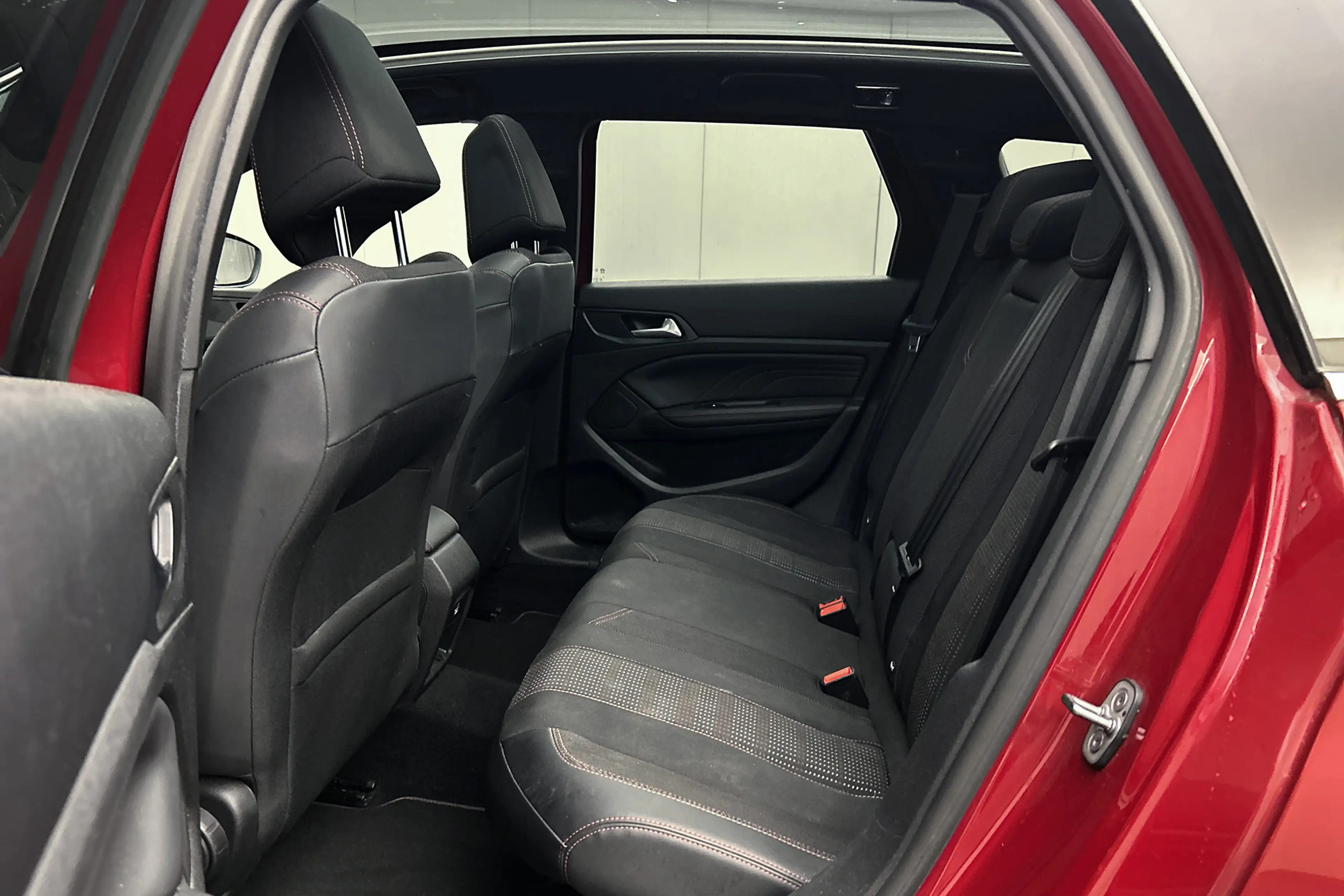 Peugeot 308 SW 1.2 PureTech GT-line | Panoramadak | Trekhaak | — photo 25