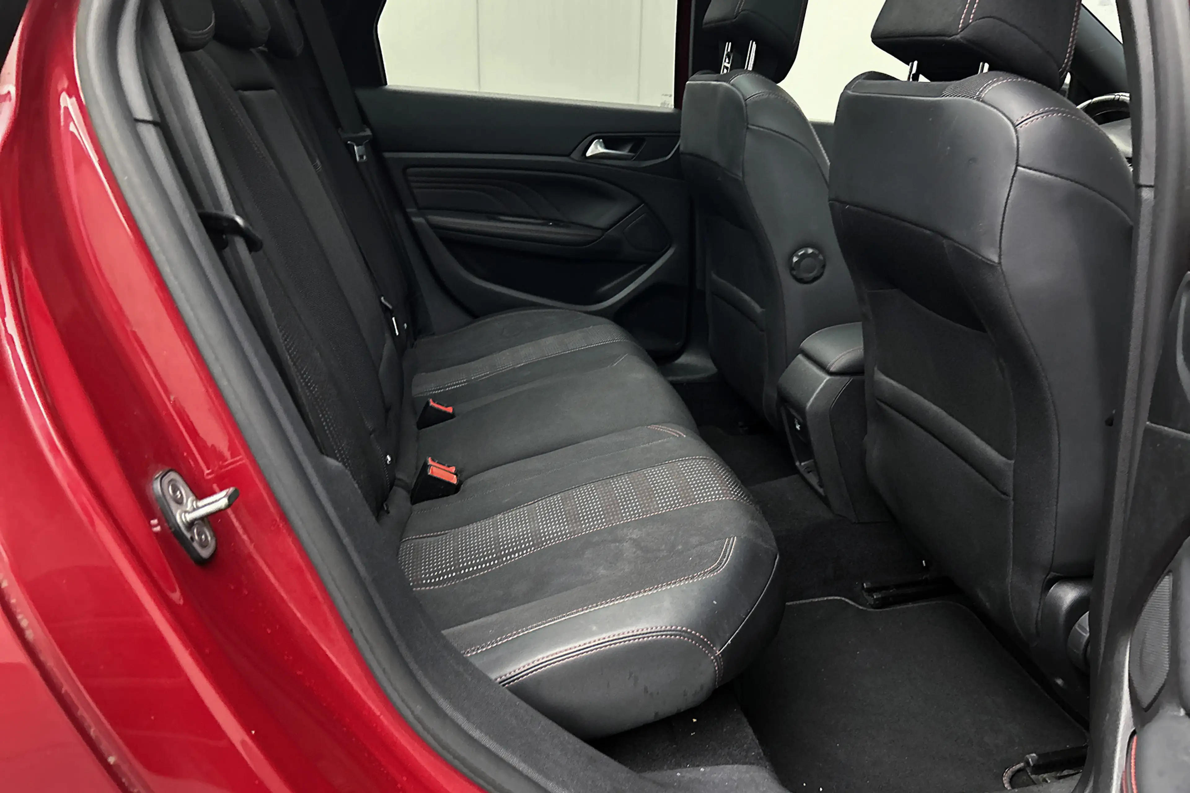 Peugeot 308 SW 1.2 PureTech GT-line | Panoramadak | Trekhaak | — photo 26