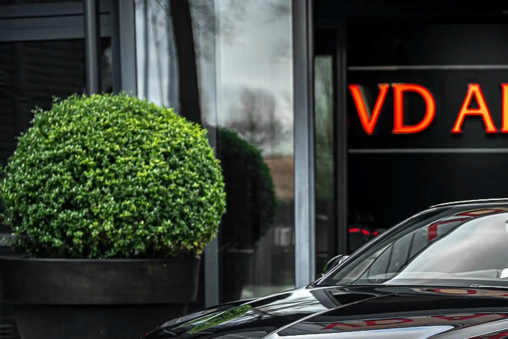 Bentley Continental GTC V8S Mulliner | Keram. Remschijven | Nekverwarming Zwart - 1