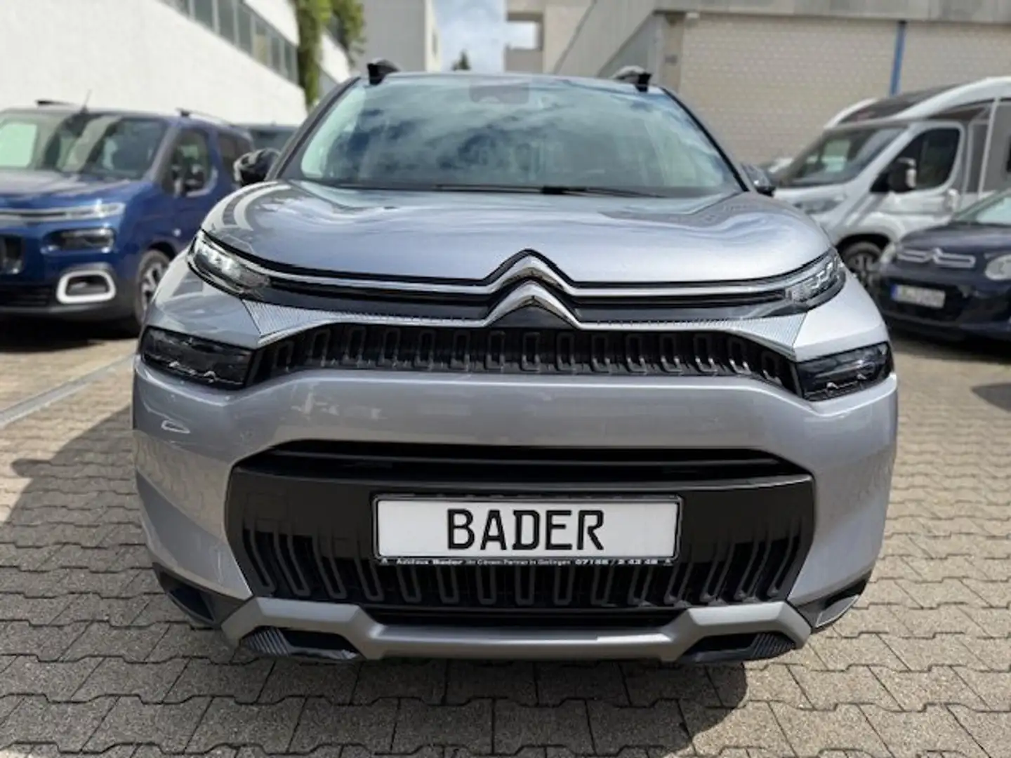 Citroen C3 Aircross Shine Pack 130 Automatik SCHIEBEDACH SITZHZG Gris - 2