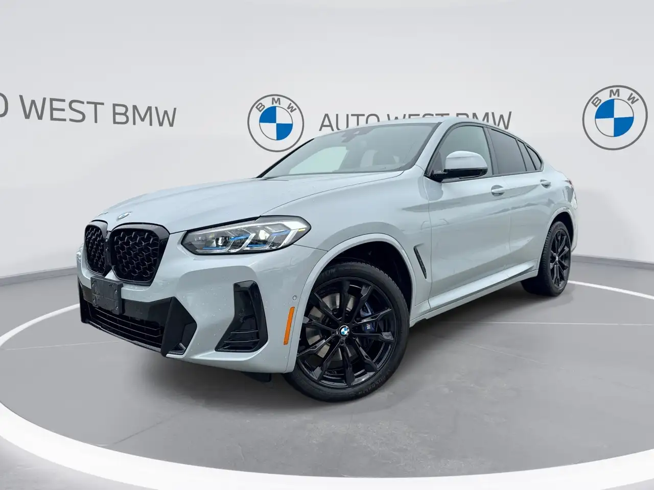 2023 BMW X4