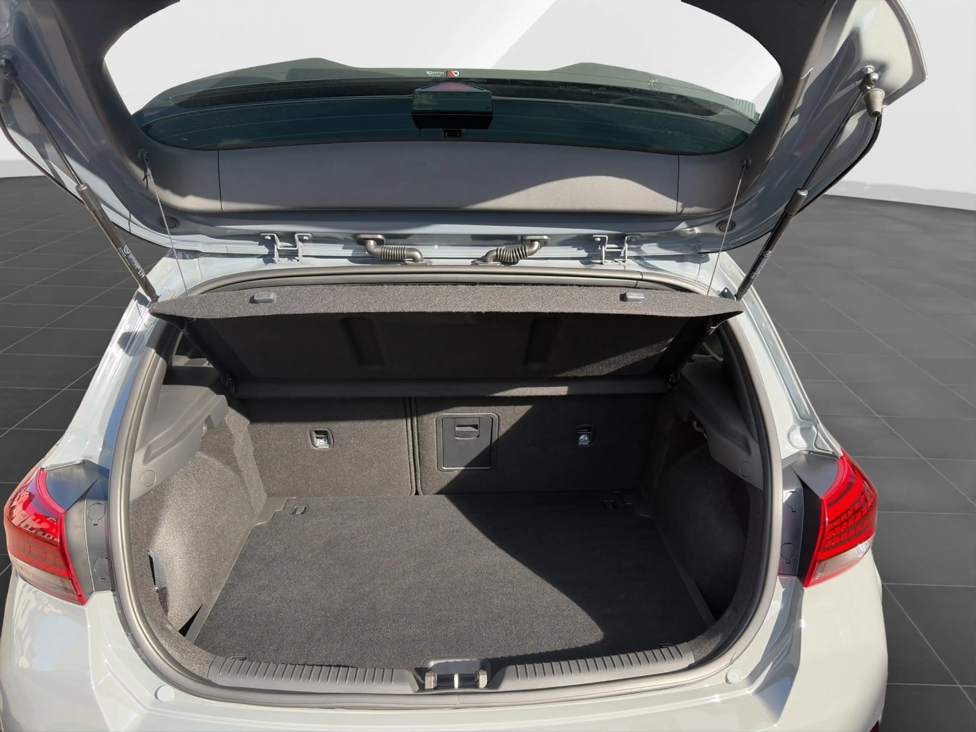 Hyundai i30 N Performance| Aut| Panorama| 19"| Navi| Kamera| — photo 14