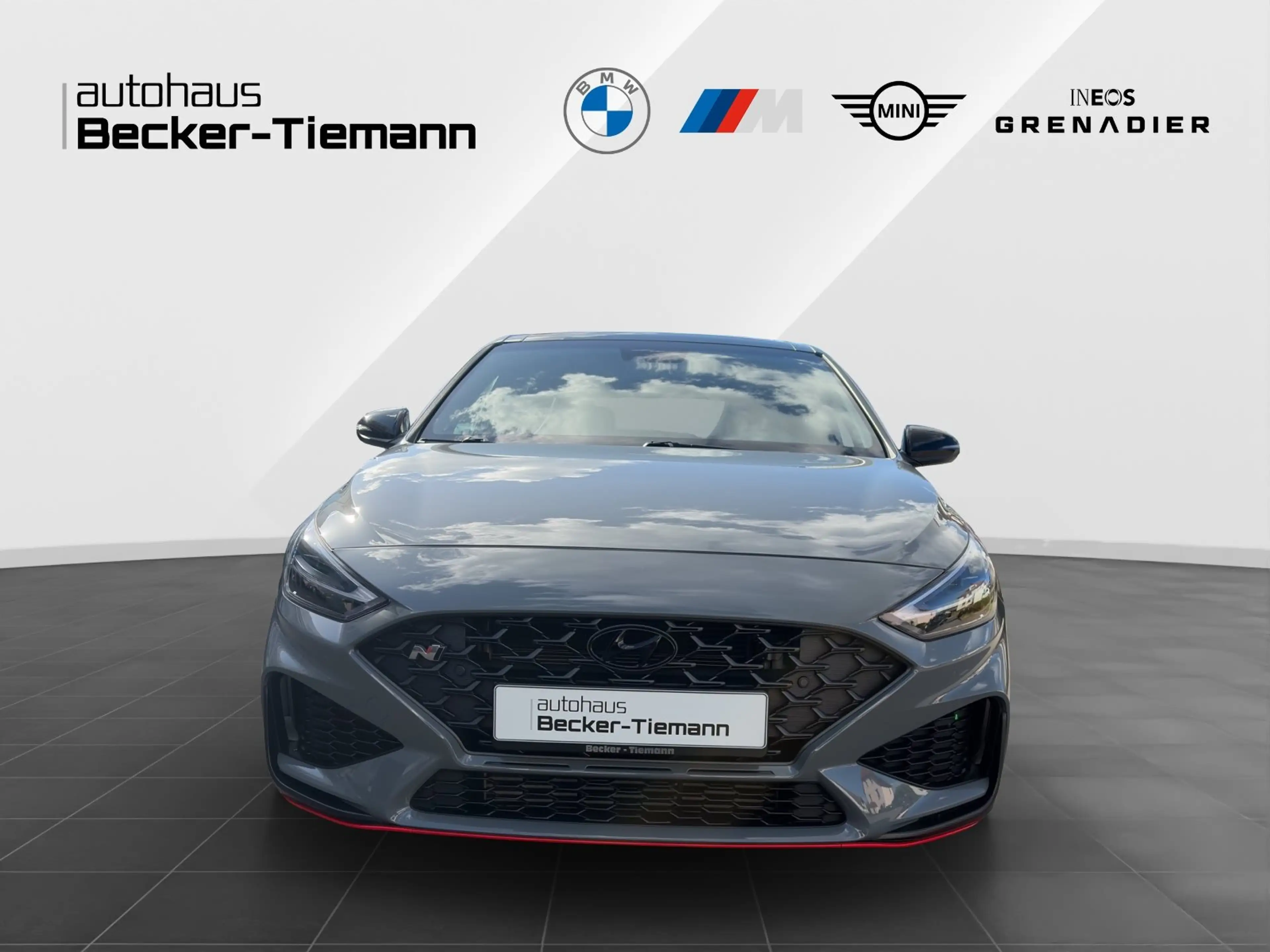 Hyundai i30 N Performance| Aut| Panorama| 19"| Navi| Kamera| — photo 2