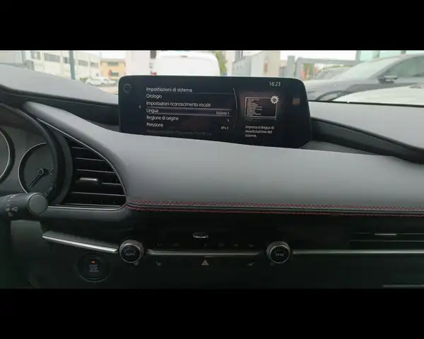 Mazda Mazda3 view 12