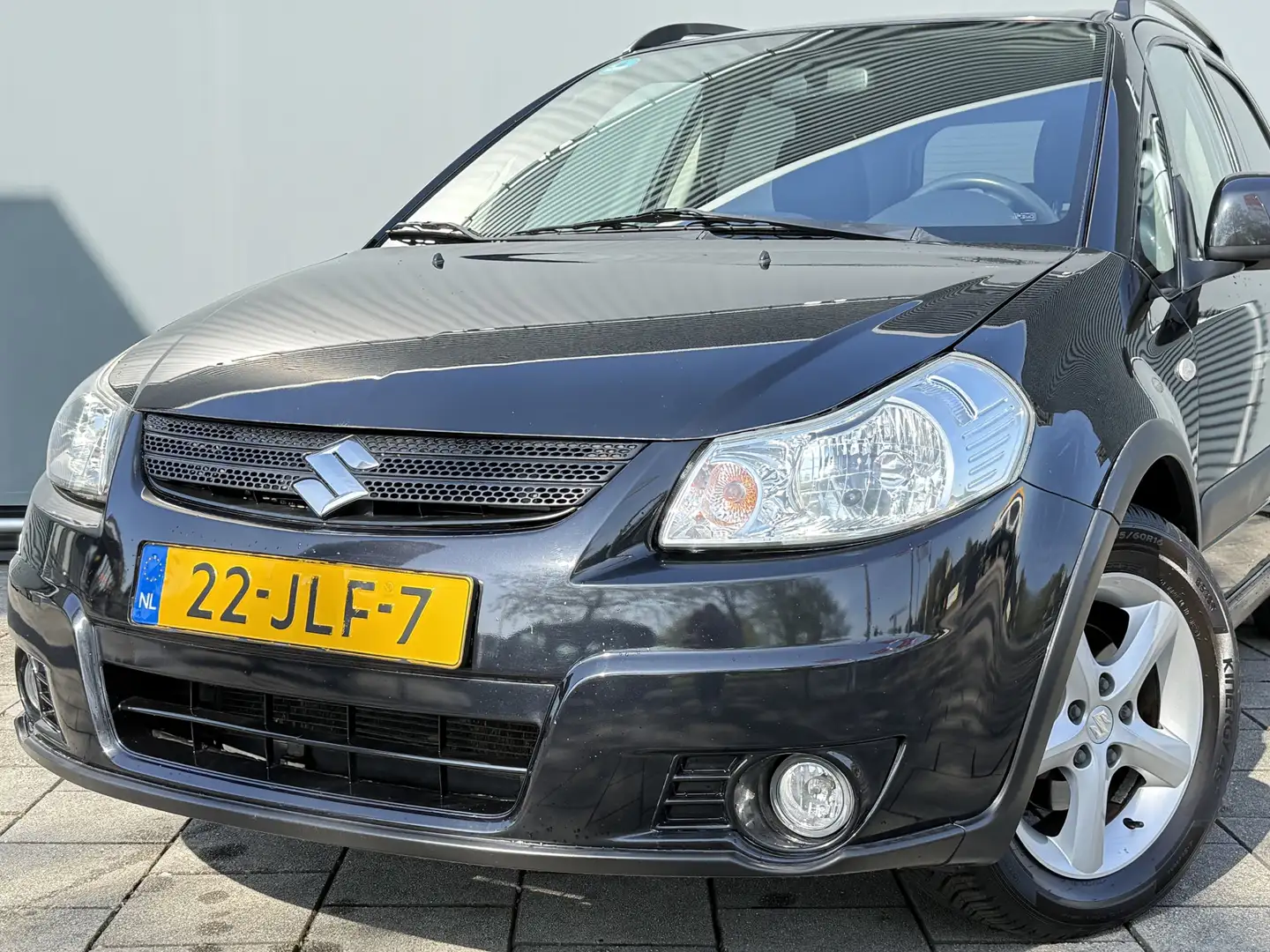Suzuki SX4 BWJ 2009 | 1.6 108PK Shogun | AIRCO | LICHTMETAAL Fekete - 2