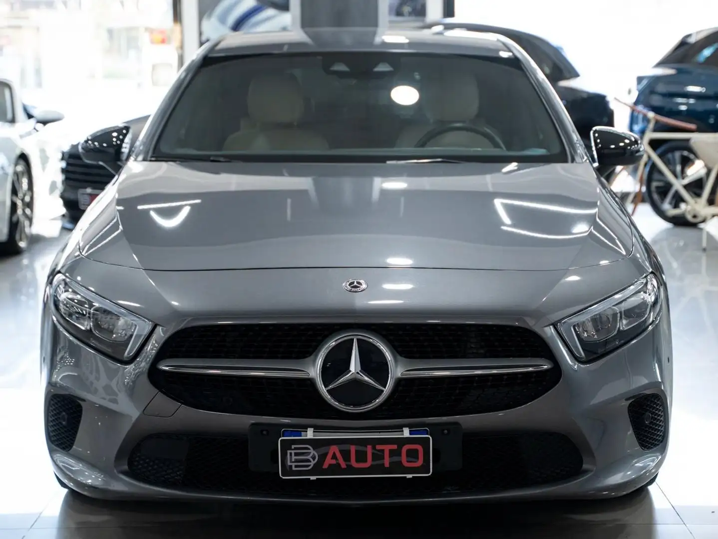 Mercedes-Benz A 180 D SPORT AUTO PACK LUCI PELLE NAVI XENO FULL OPTION Gris - 2