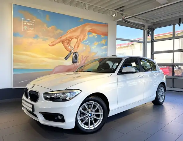 BMW 118 118i Aut. Advantage NAVI+TEMP+SITZH+PDC+ECOpro+