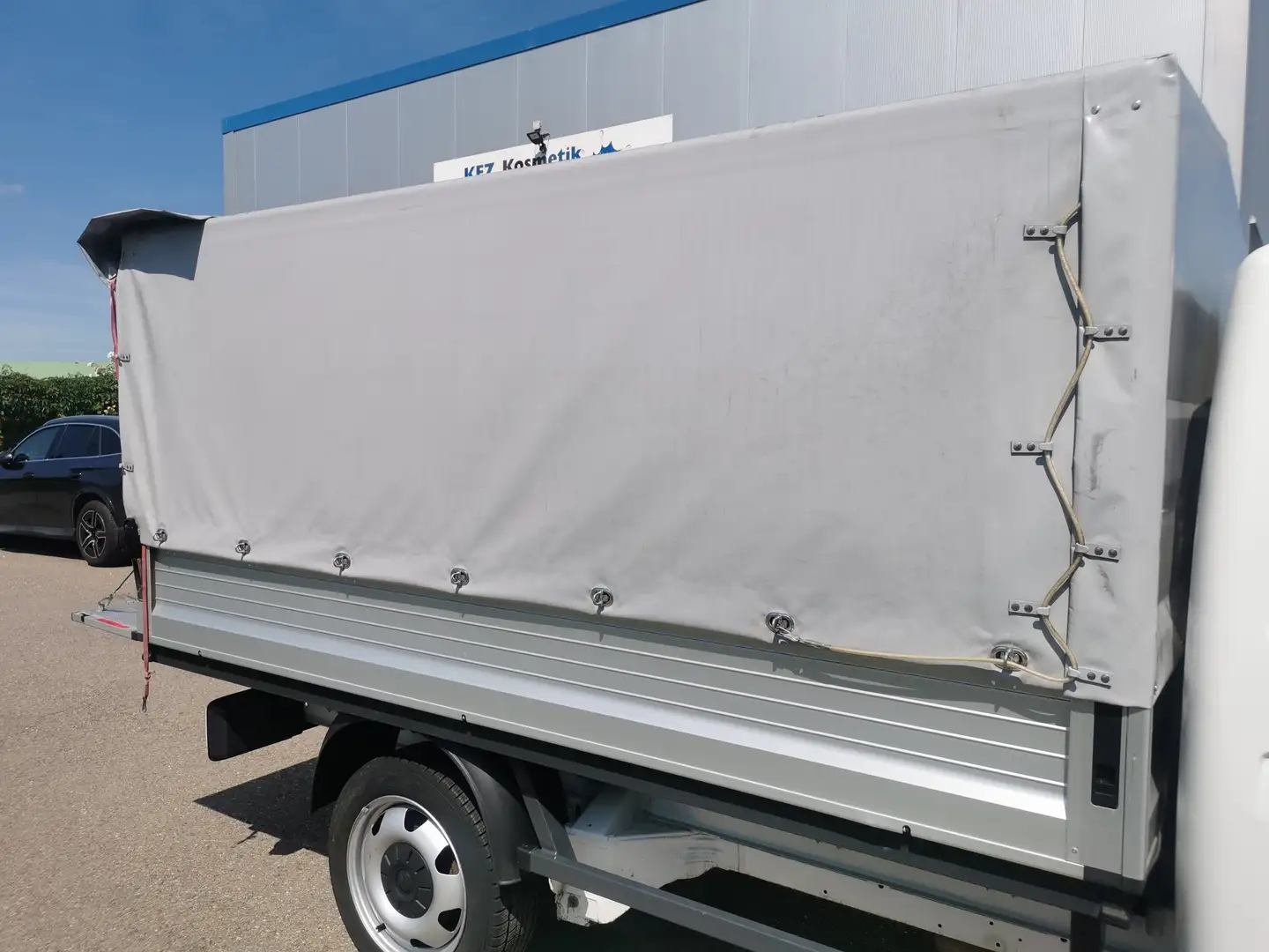 Volkswagen T6 nur Pritsche mit Plane - 2