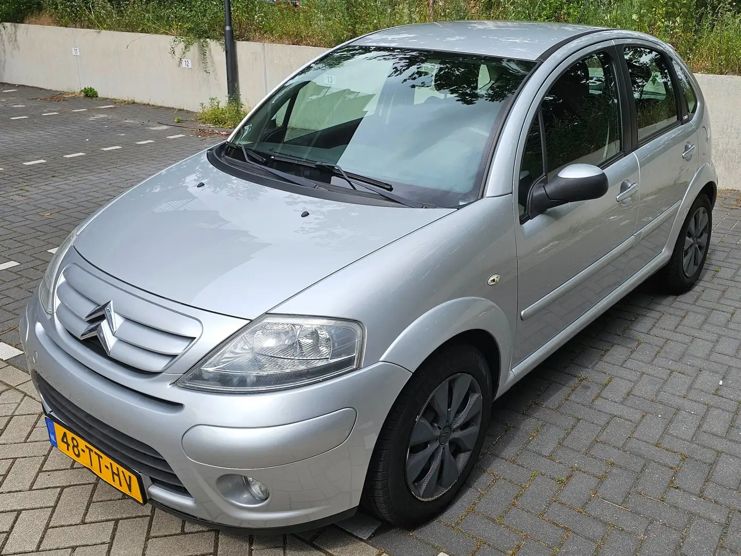 Citroen C3 C3 1.4i-16V Exclusive Grijs - 1